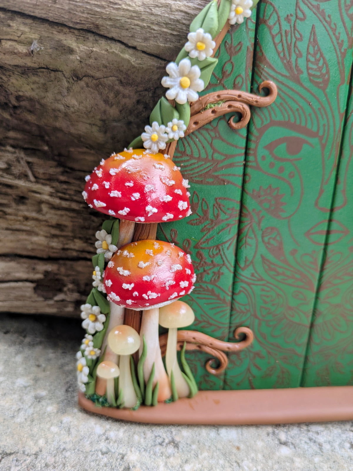 Enchanted Green Lady Woodland Fairy Door