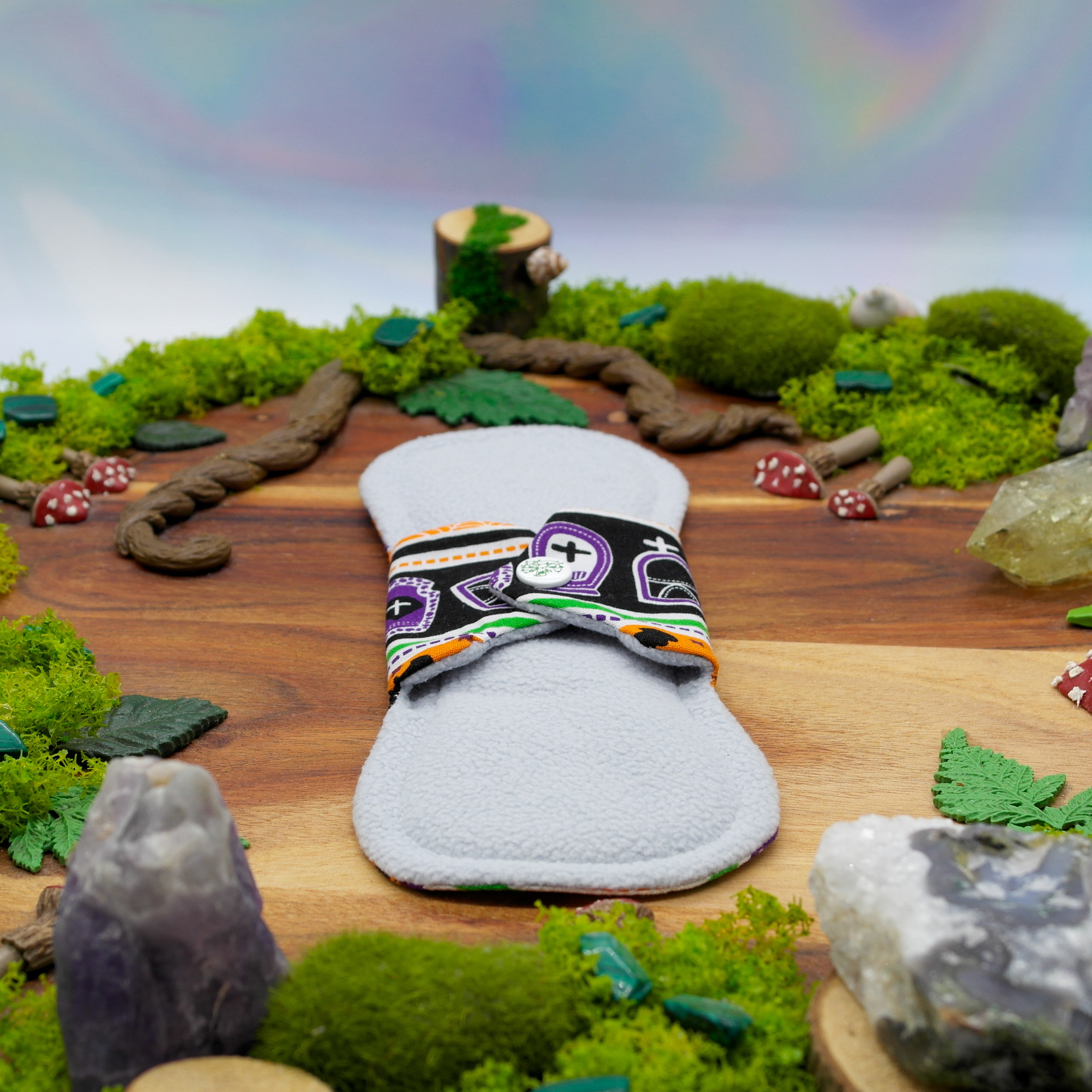 Menstrual reusable cloth pad 8" Heavy (Flutter) - Halloween