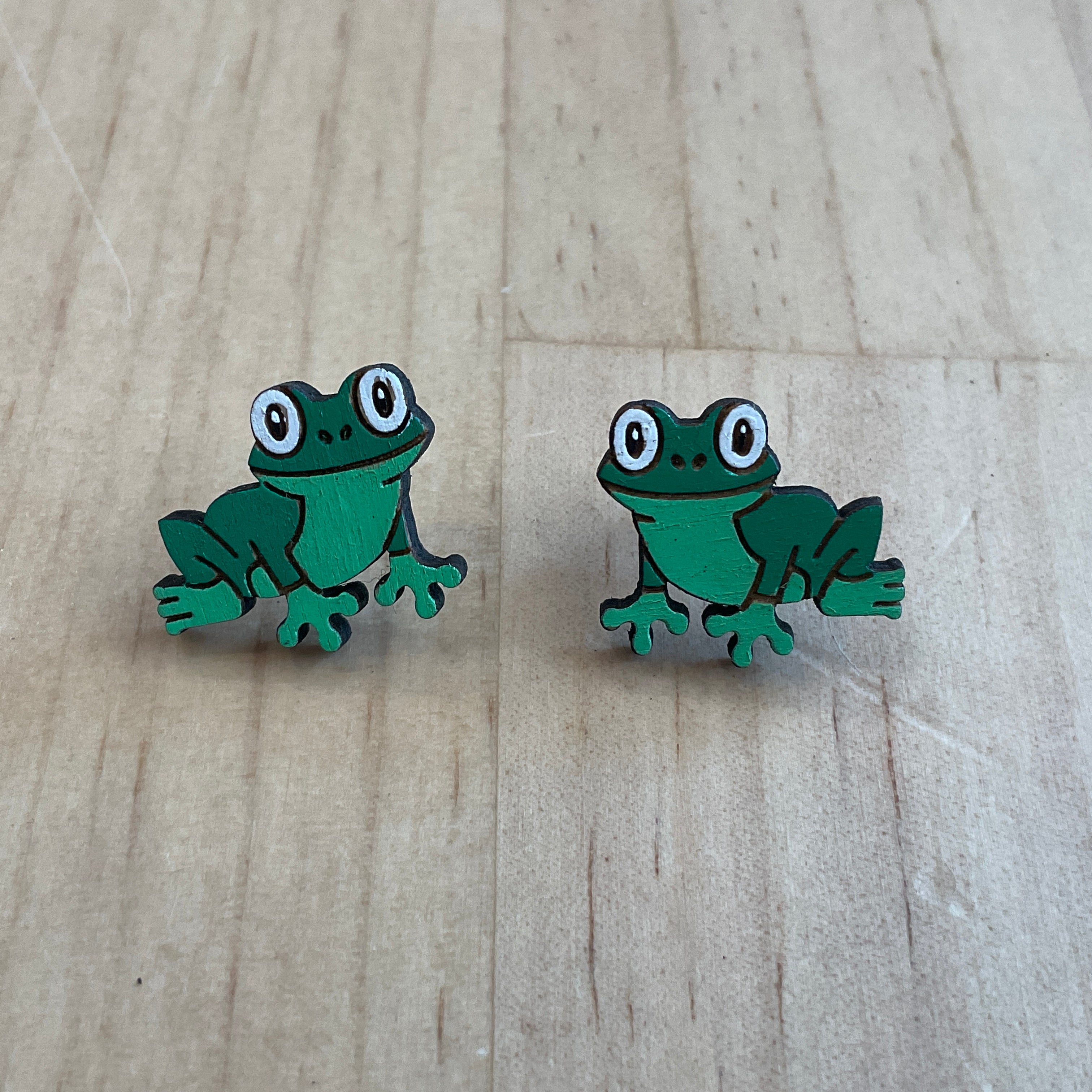 Australian animal studs - Tree frog - hand painted, wooden