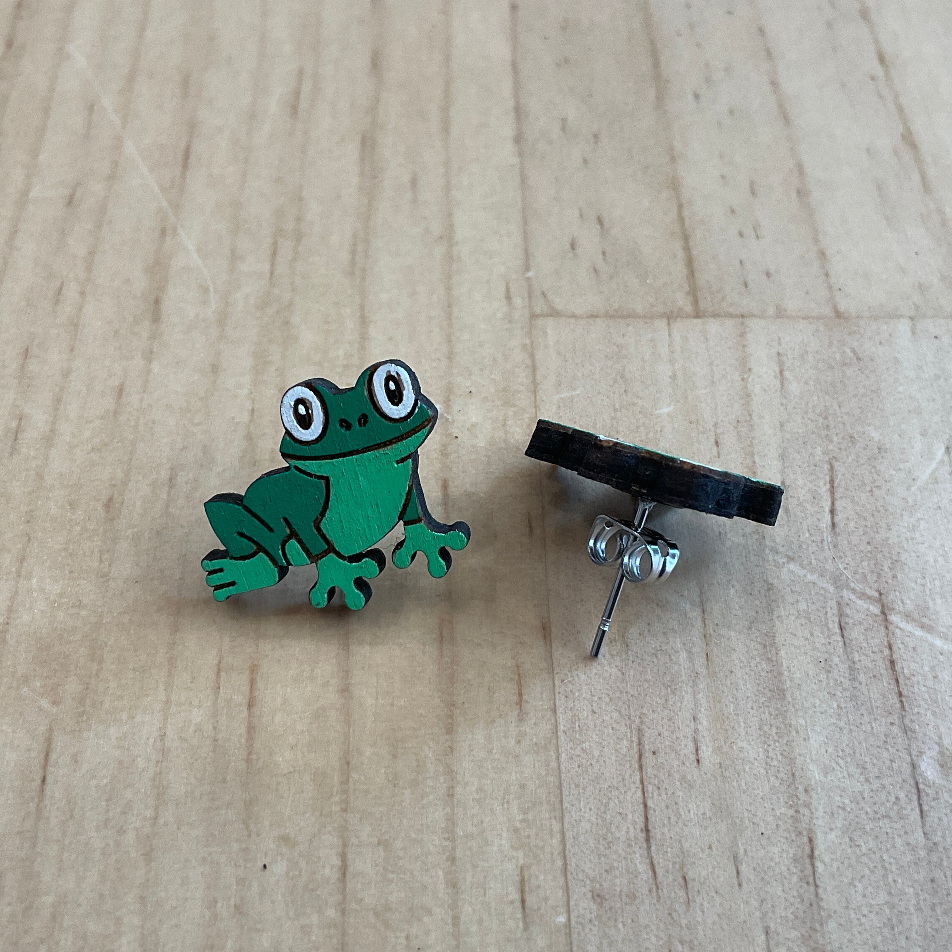 Australian animal studs - Tree frog - hand painted, wooden