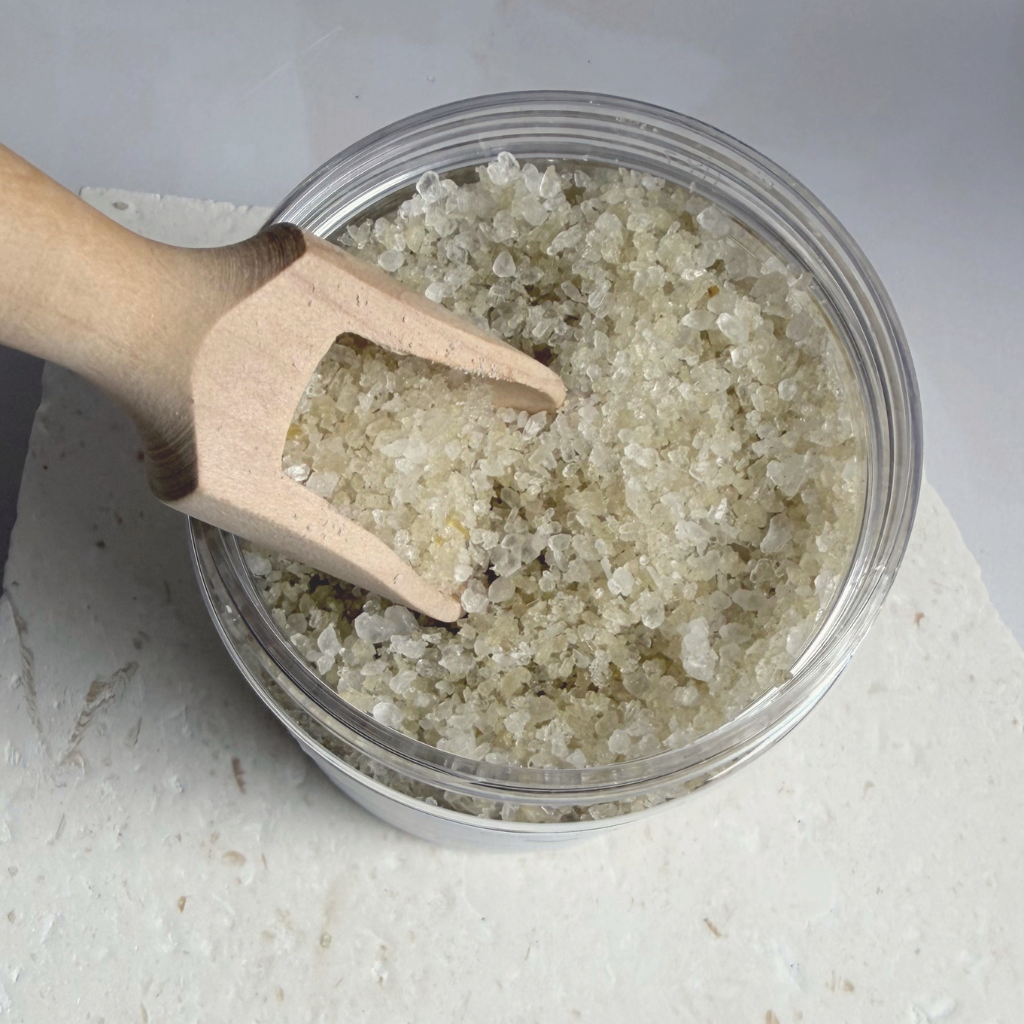 Eucalyptus Clear Bath Salt | Eucalyptus & Green Clay Mineral Bath Soak