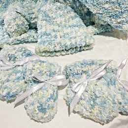 Handcrafted Pram Set... suit Newborn, Blanket, Hat, Mittens & bootees – E024