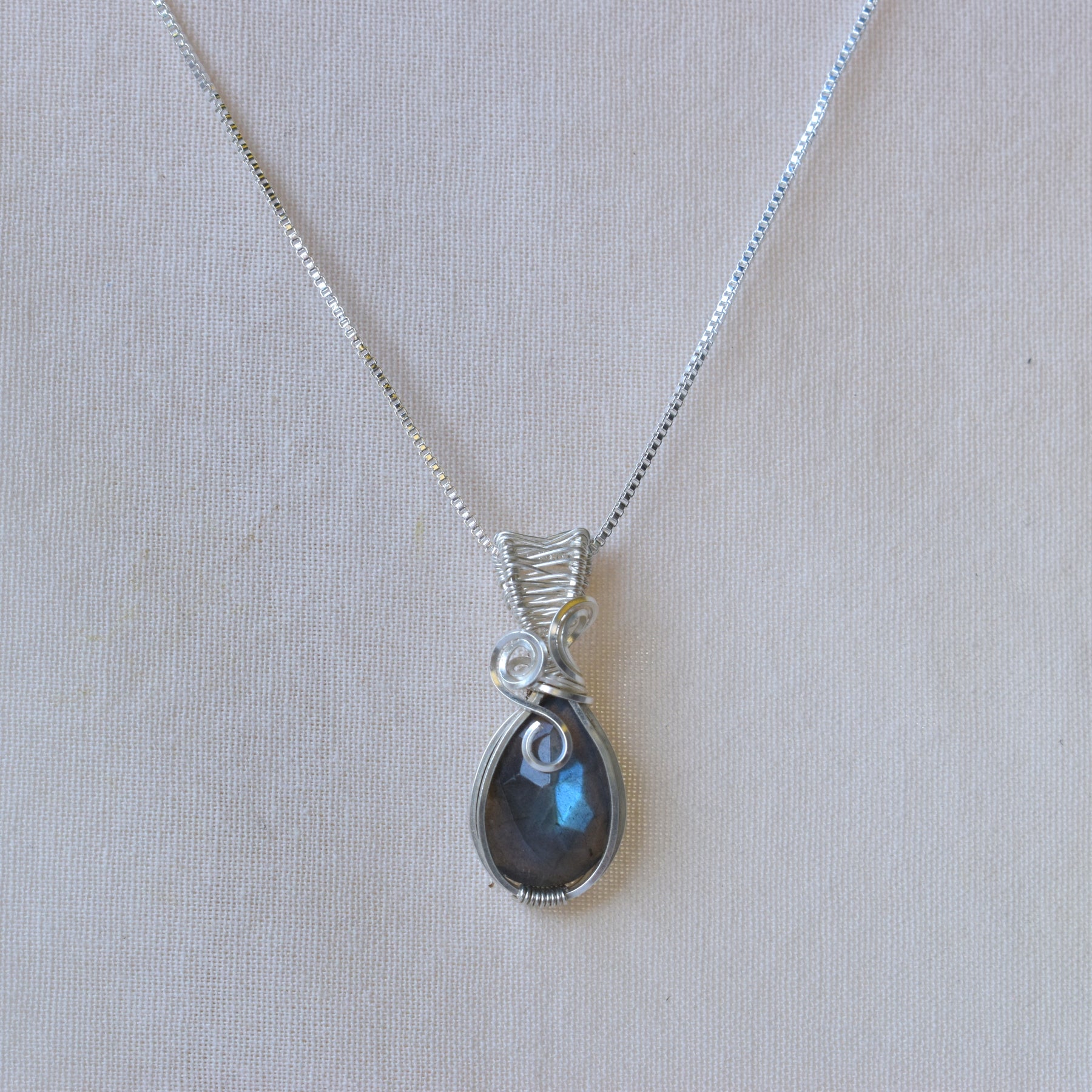 Handmade Wire-wrapped Labradorite Necklace - Mother's Day Mini Pendant