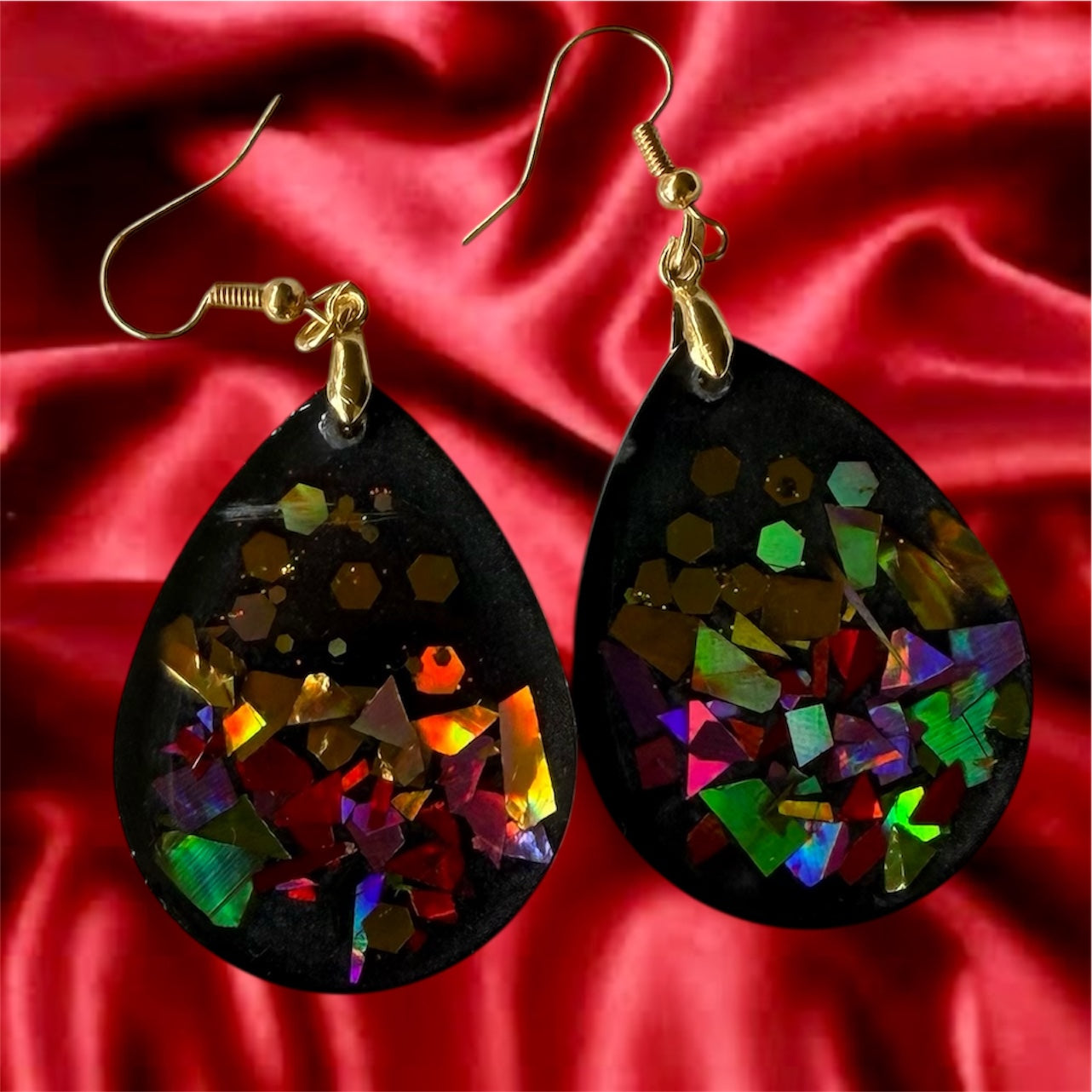 Black & Gold  Teardrop Dangle