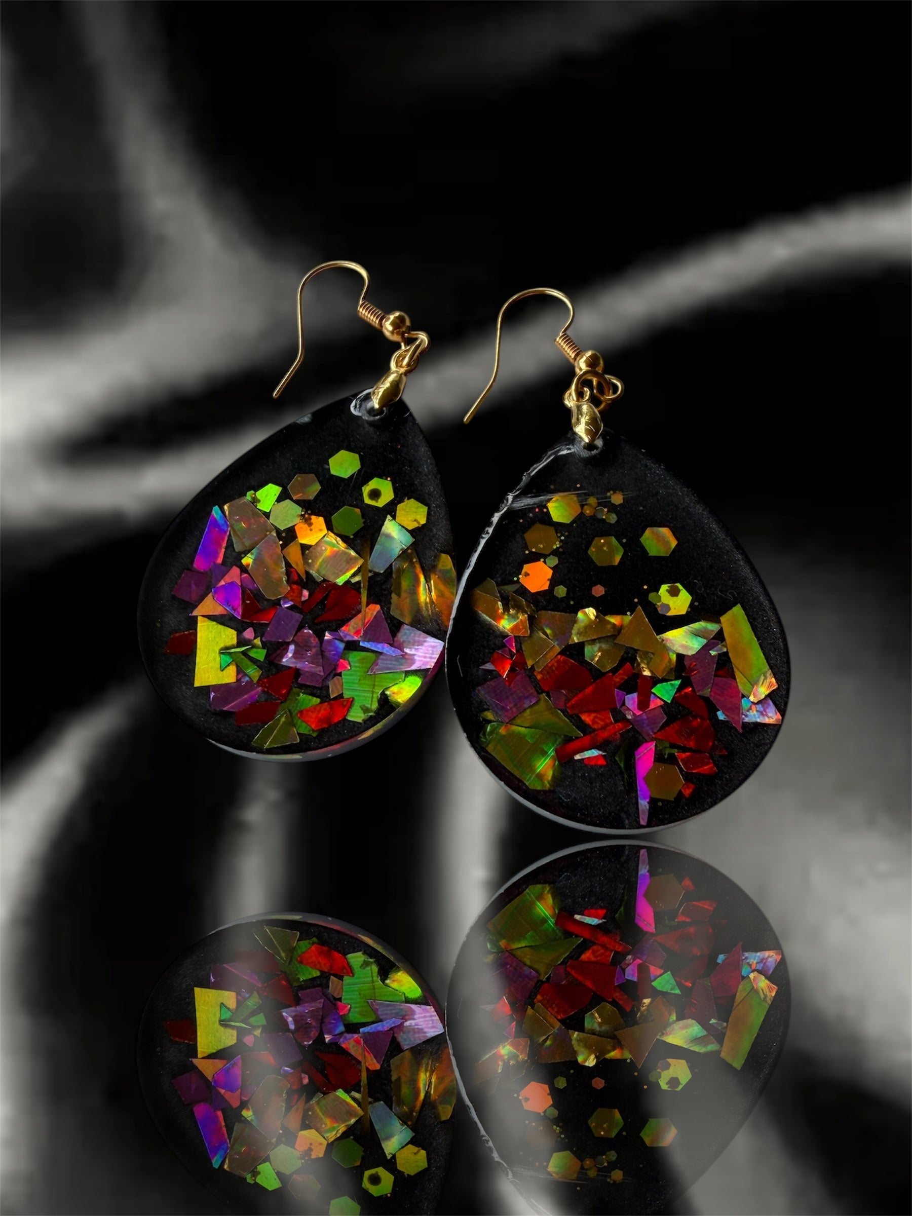 Black & Gold  Teardrop Dangle