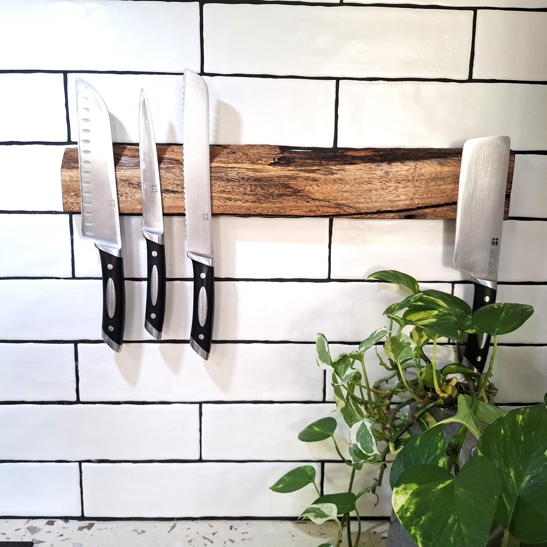 Handmade Wooden Magnetic Knife Holder: Wall-Mounted Kitchen Rack