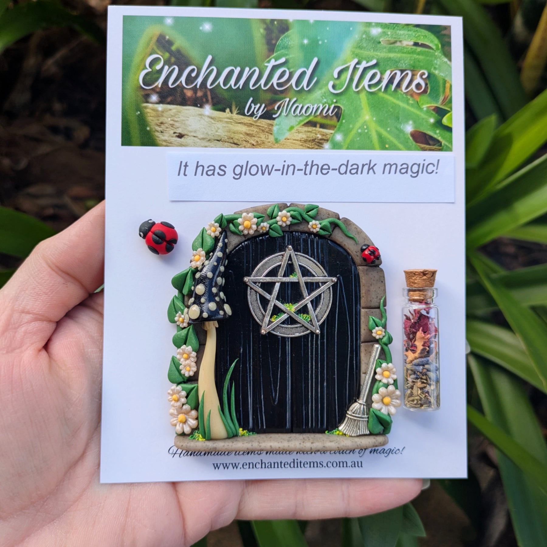 Hand Sculpted Mini Witchy Fairy Door – Available in Multiple Colours 🧙‍♀️