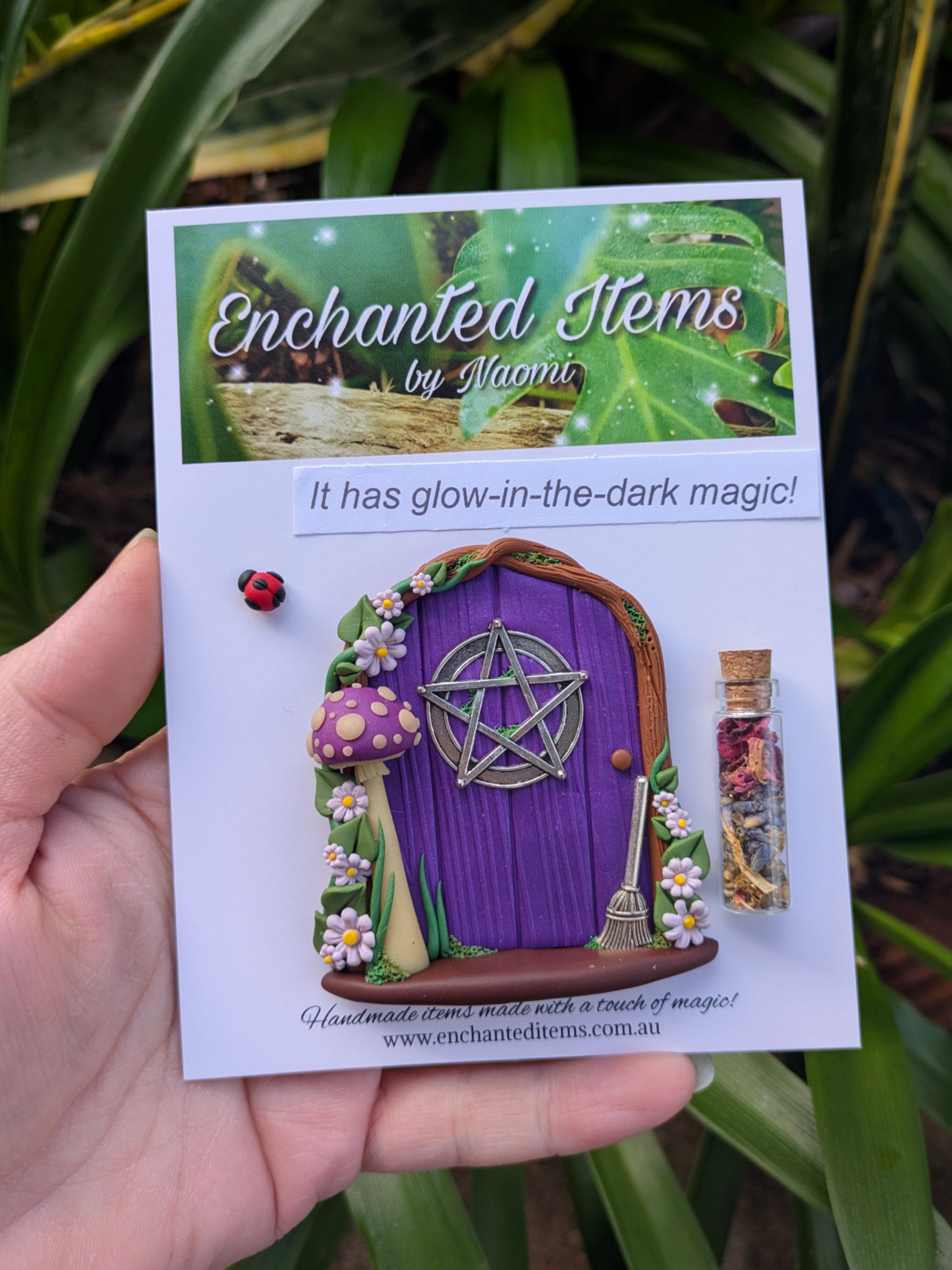 Hand Sculpted Mini Witchy Fairy Door – Available in Multiple Colours 🧙‍♀️