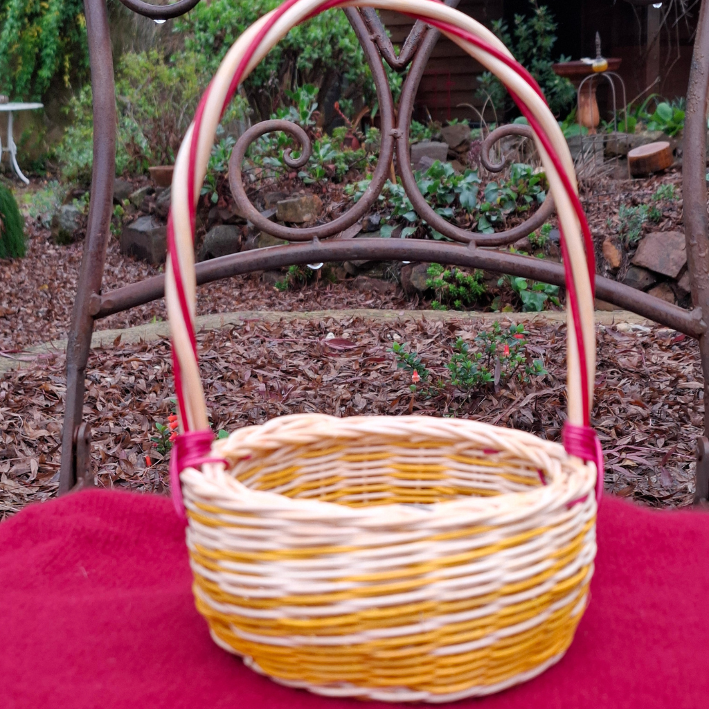 Small handled basket