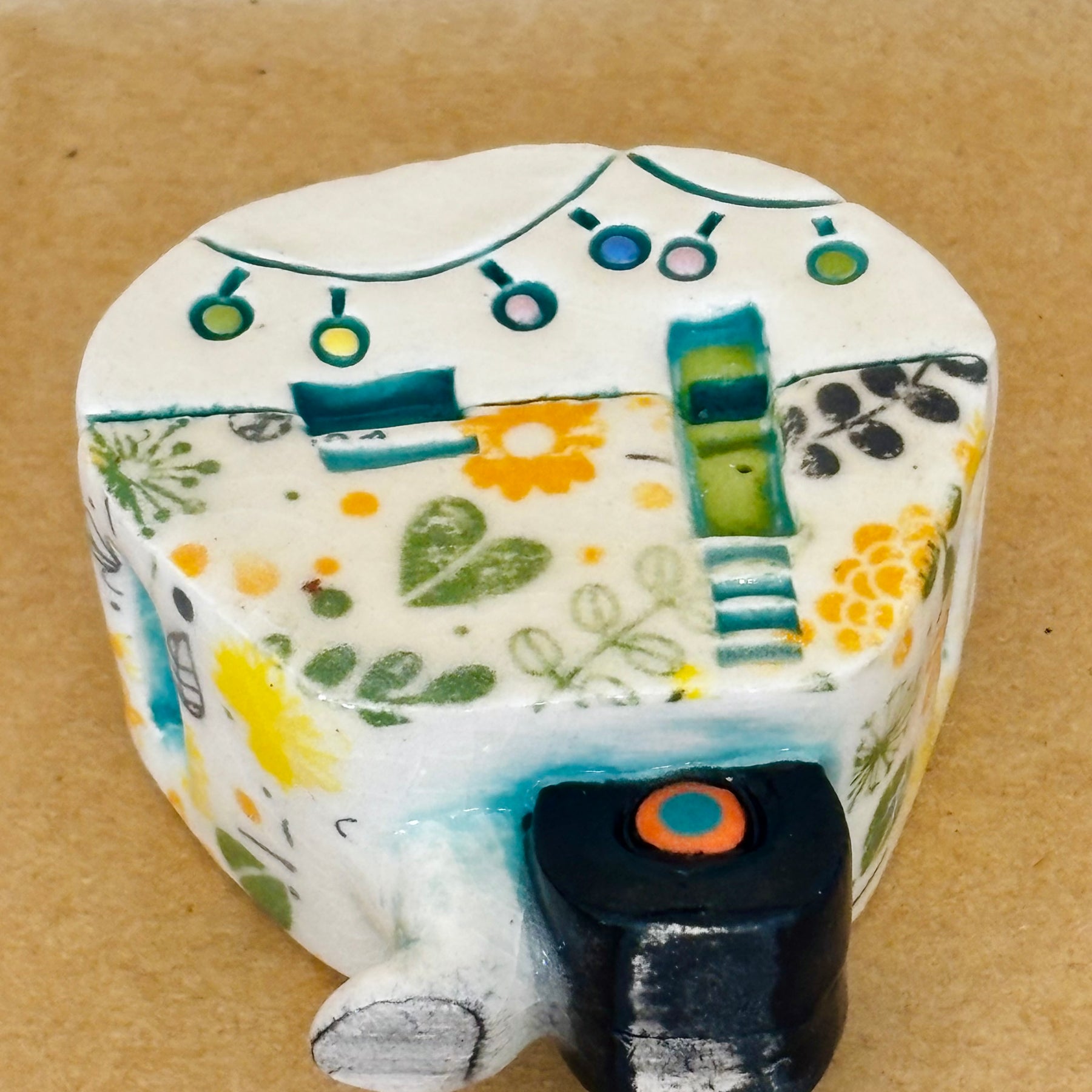 Small Retro Collectable Ceramic Caravan 12