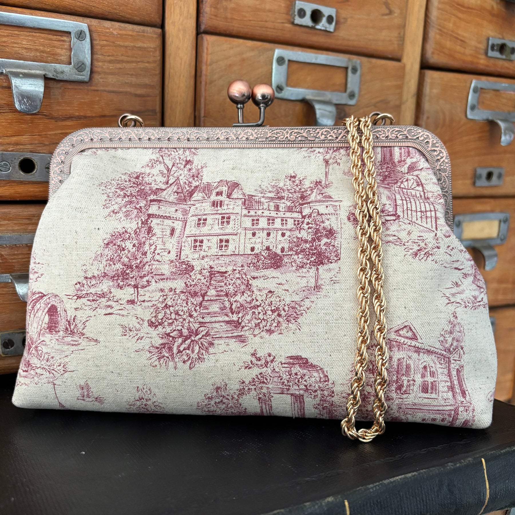Kiss Lock Handbag - Toile de Jouy