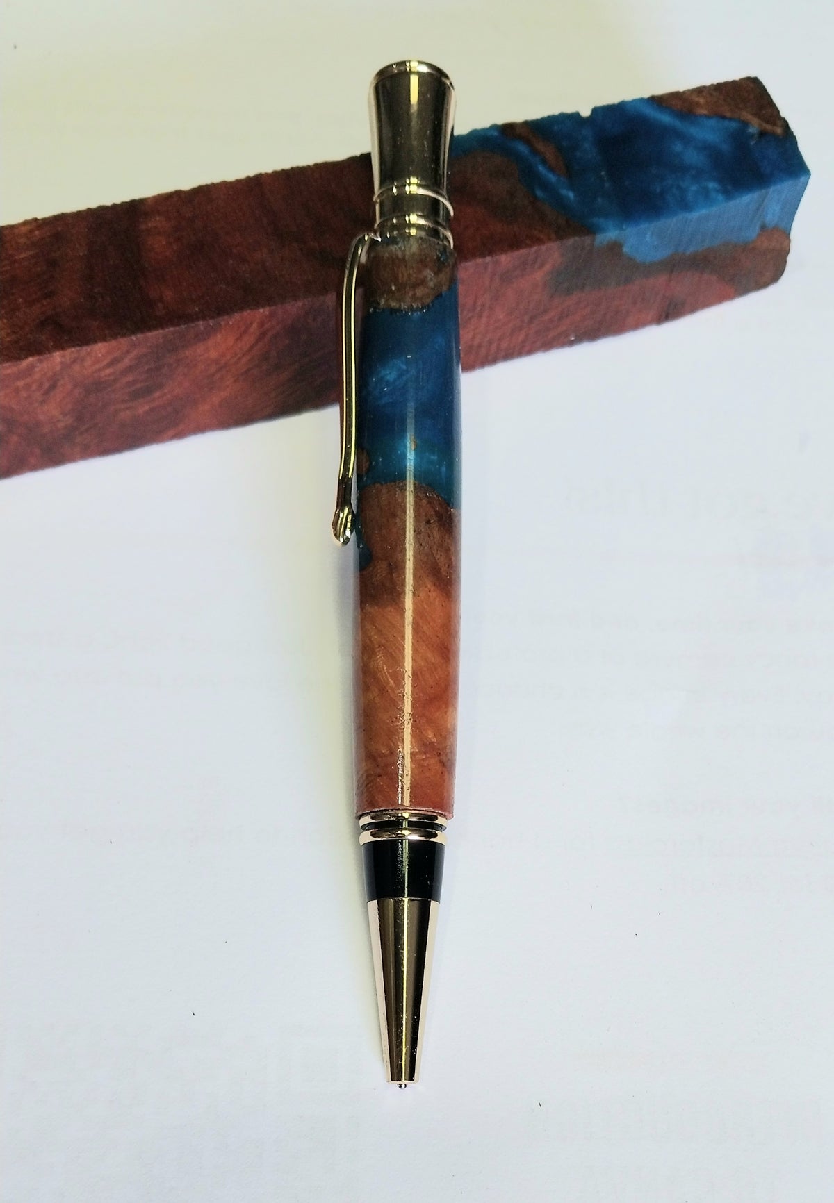 Handturned Sheoak Hybrid Executive Twist Pen