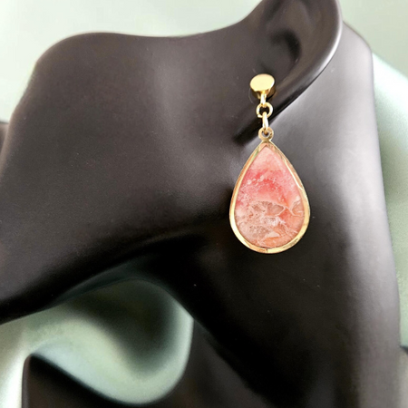 Teardrop Polymer Clay Earrings - Peach and Cream Stone with Dot Stud