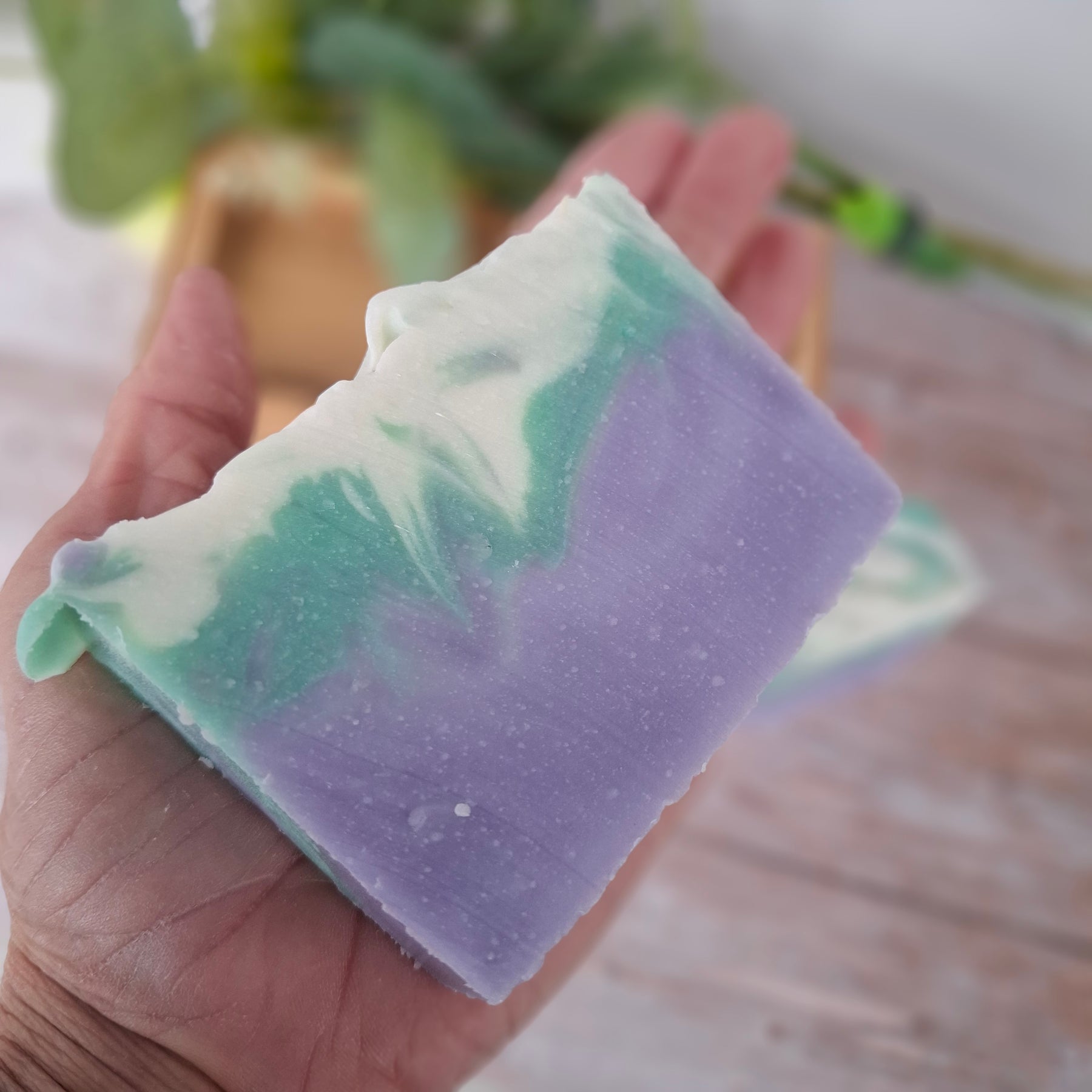 Handmade Soapbar - LAVENDER (Floral Scent.  Lavender Essential Oil)