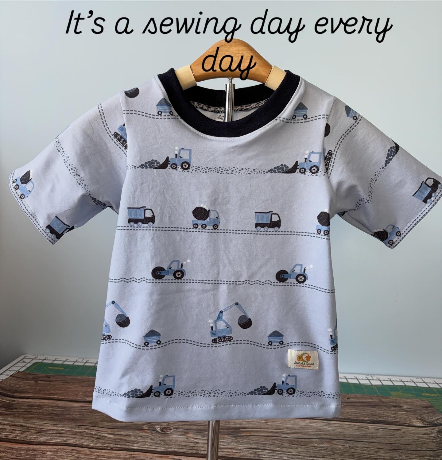 EARTHMOVERS TEE SHIRT