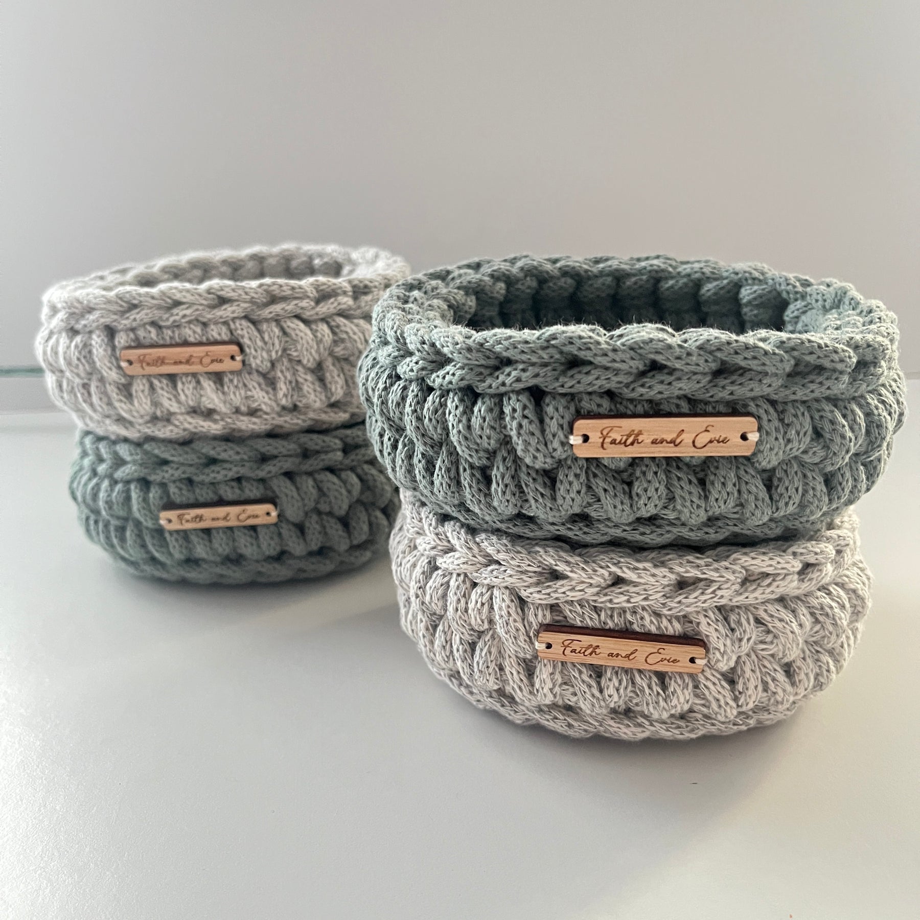 Mini basket - crocheted - colour laurel