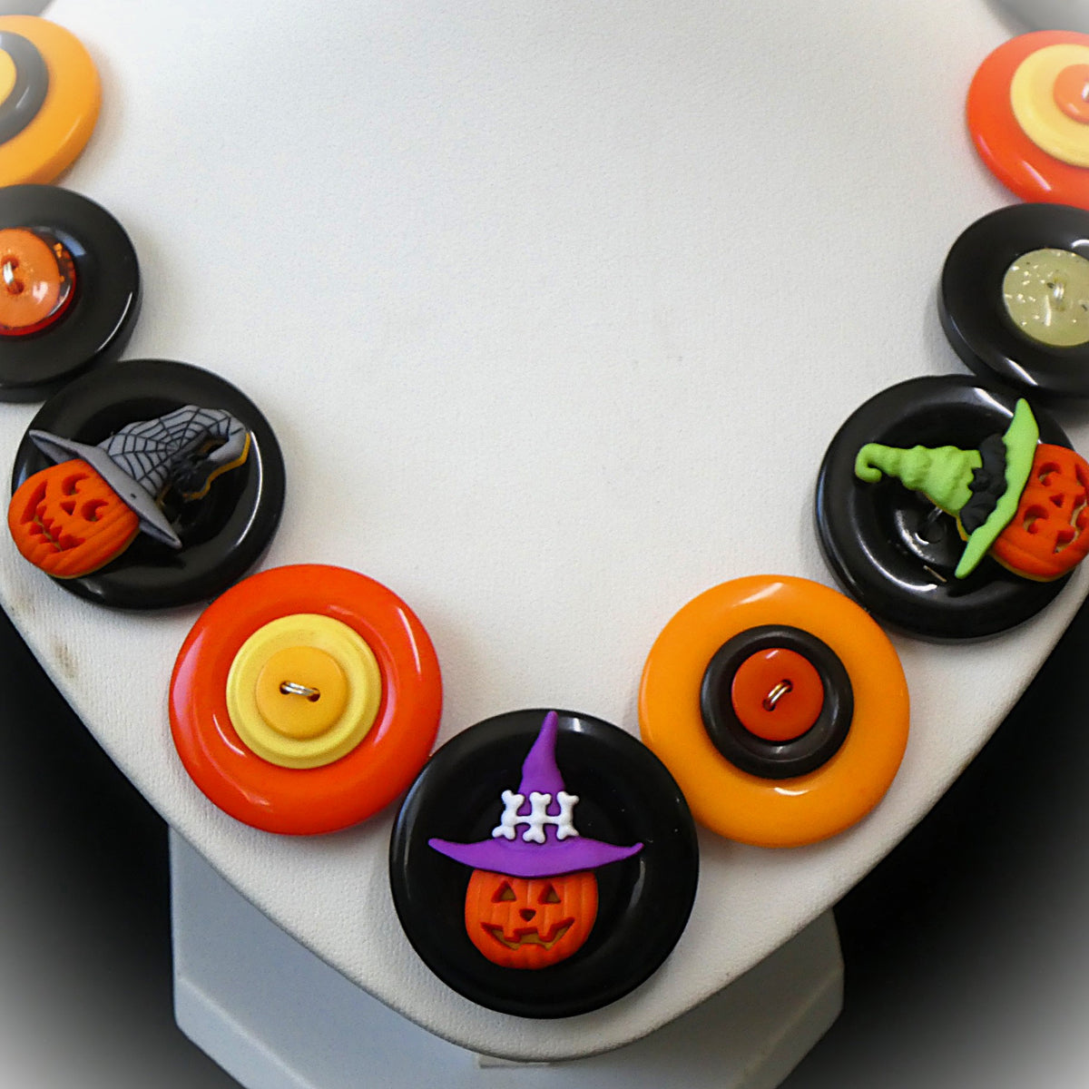 Halloween Button necklace - Jacks in Hats