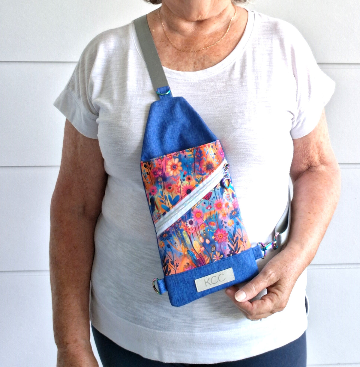 Crossbody Sling Bag – Mini Traveler – Bright Floral/Blue Contrast