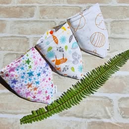 Bandana Bibs, 3 patterns,Cotton & absorbent inner, Snap Closure - E016