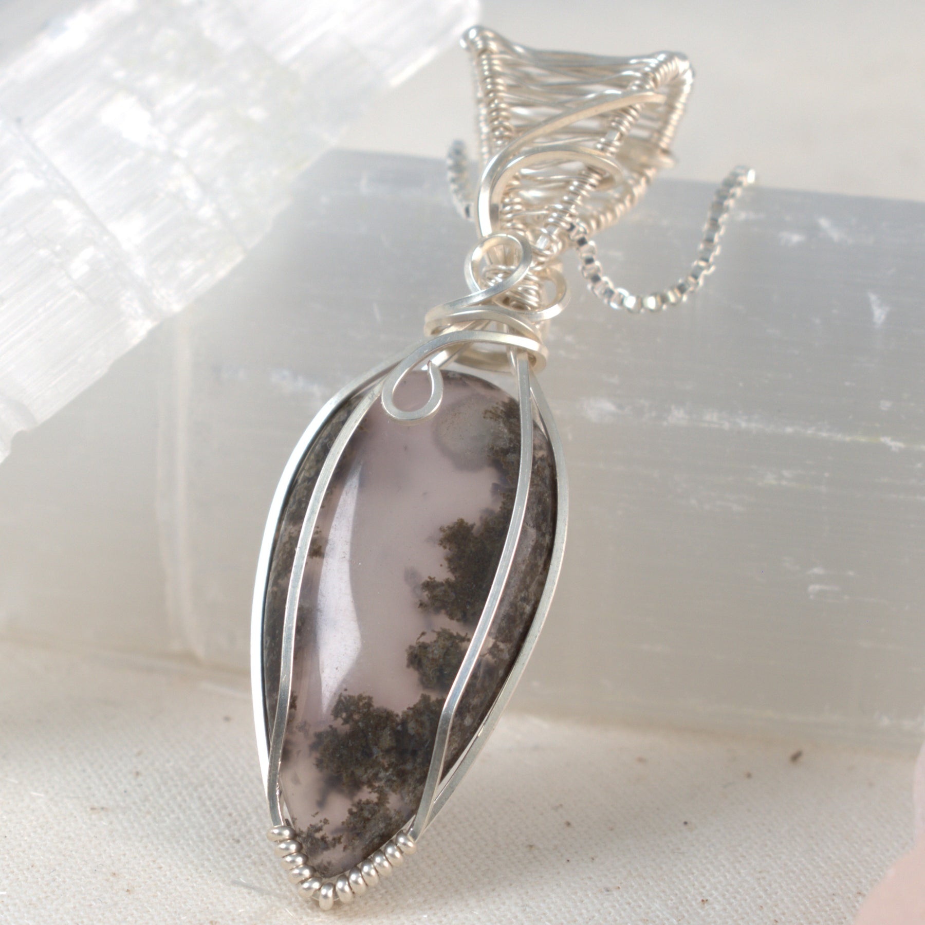 Misty Hollow – Indonesian Moss Agate Silver-Filled Pendant