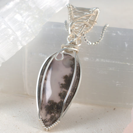 Misty Hollow – Indonesian Moss Agate Silver-Filled Pendant