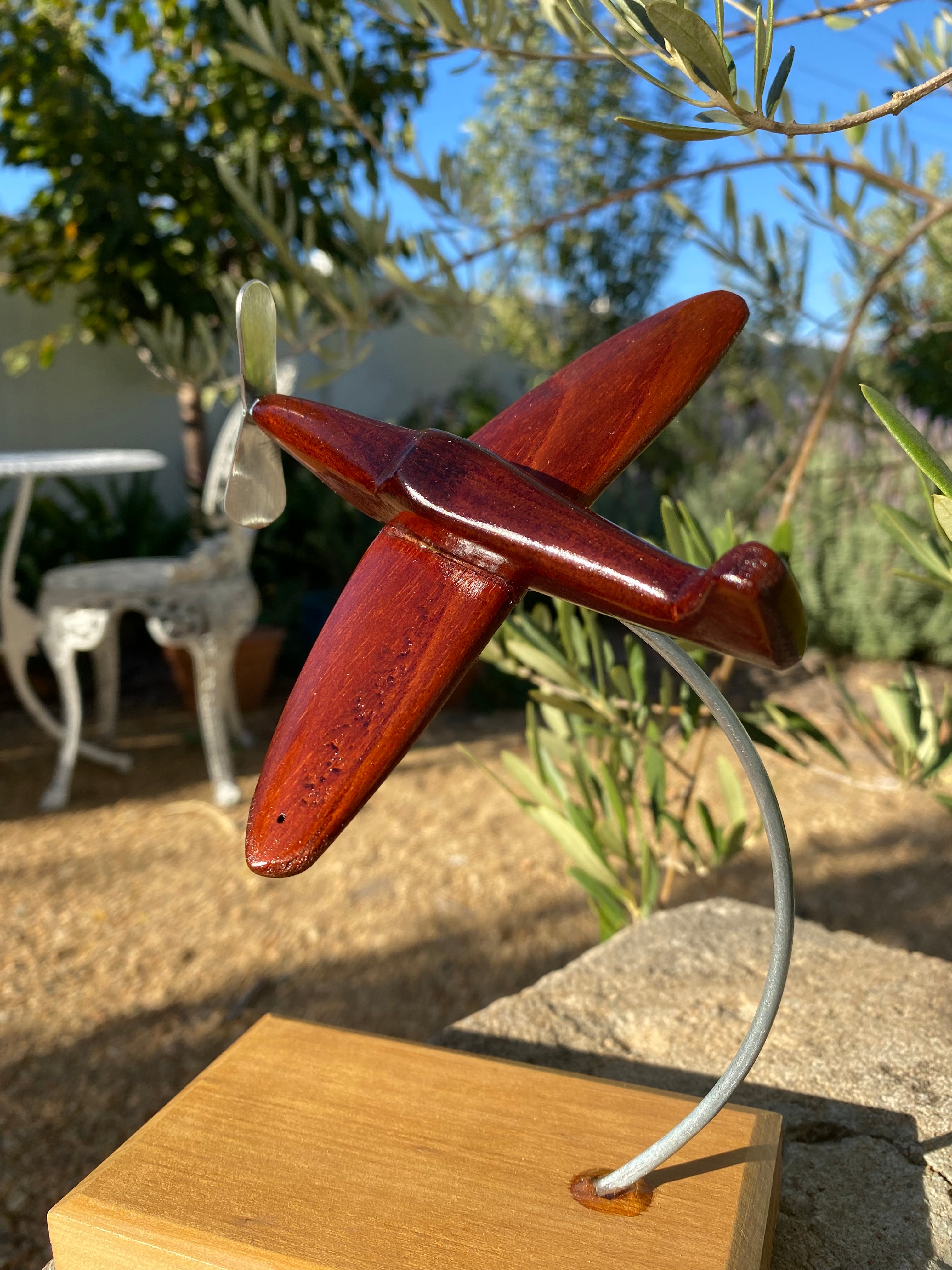 Art Deco Plane