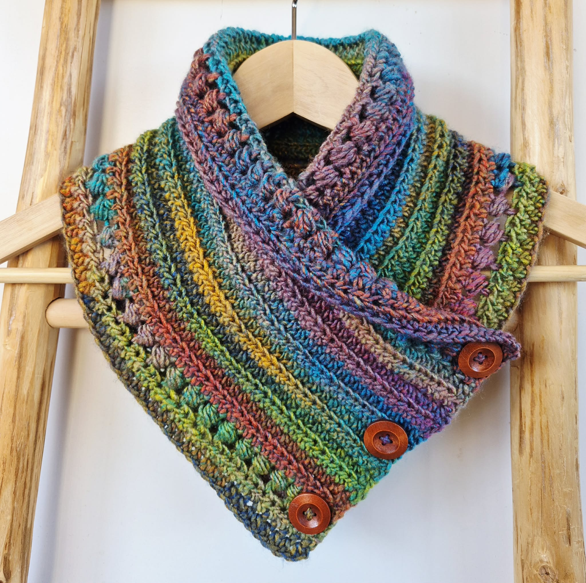 Ladies Neck warmer | Cowl | Scarf | Jewel Toned | Adult | Vintage | Crochet | Buttoned