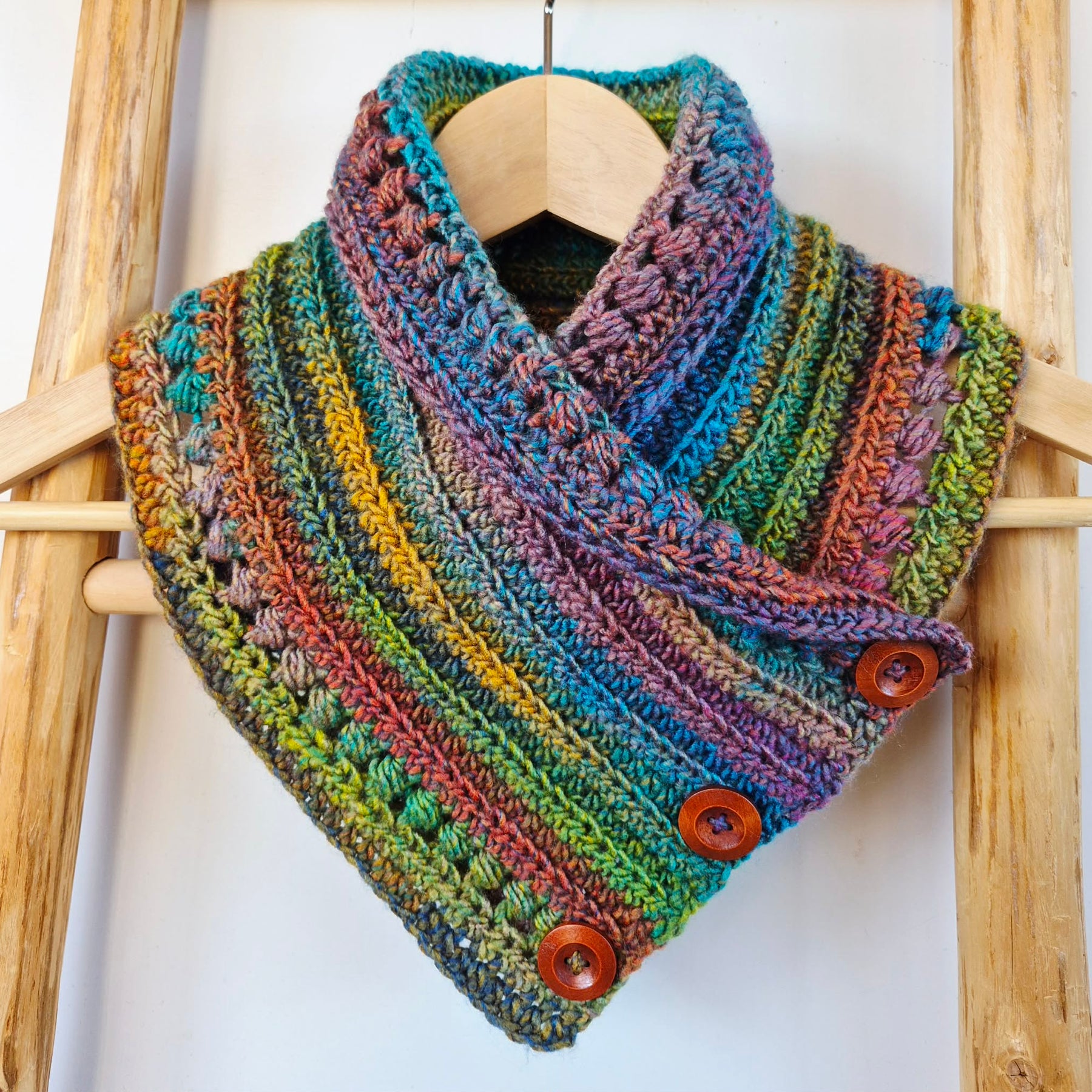 Ladies Neck warmer | Cowl | Scarf | Jewel Toned | Adult | Vintage | Crochet | Buttoned