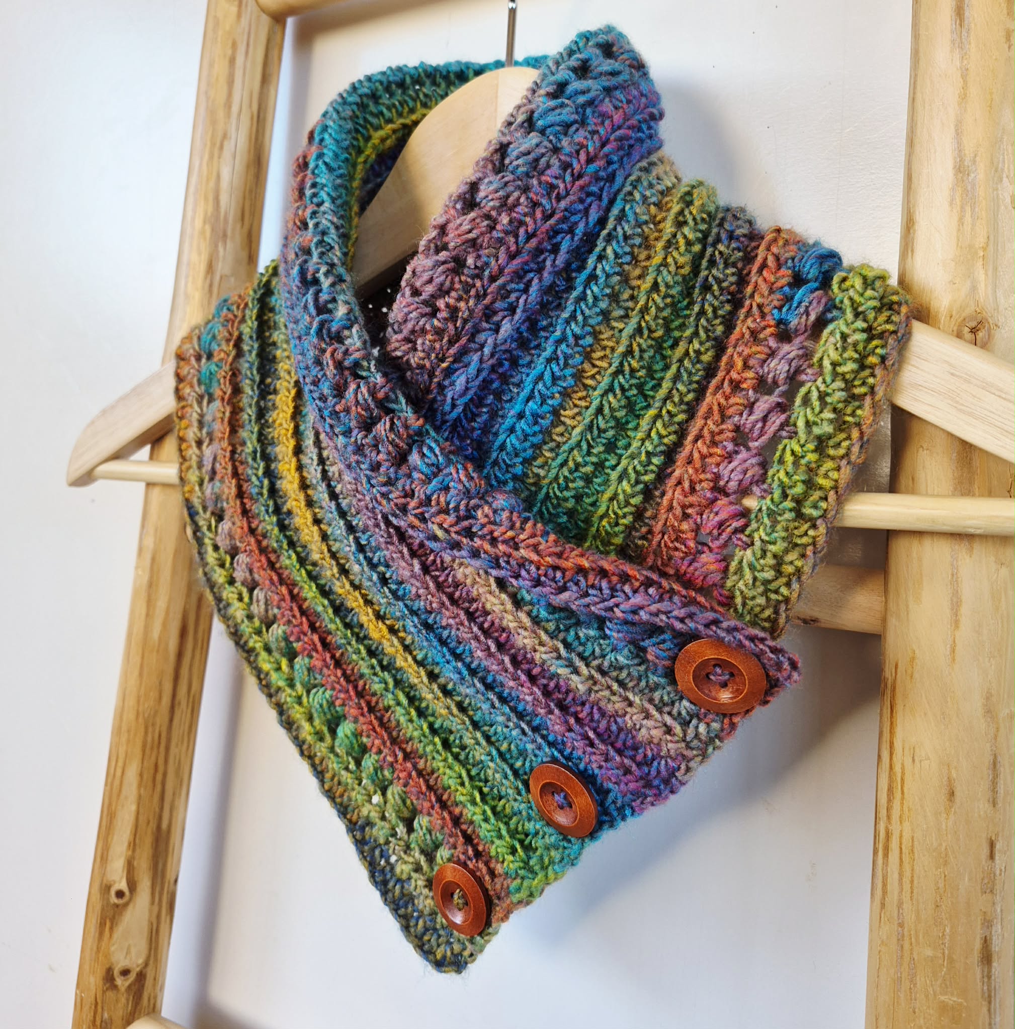 Ladies Neck warmer | Cowl | Scarf | Jewel Toned | Adult | Vintage | Crochet | Buttoned