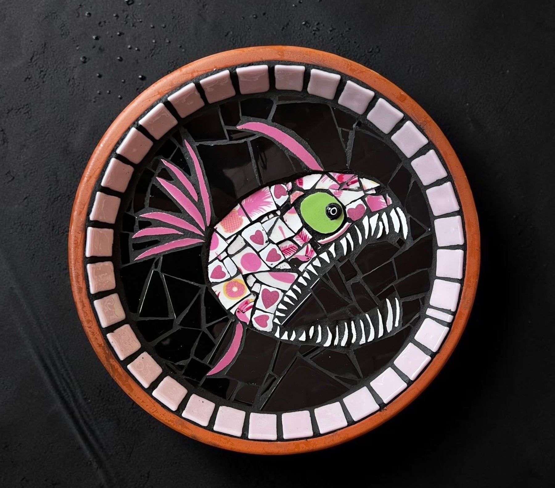 Mosaic Birdbaths ‘ Crazed Fishies ‘.
