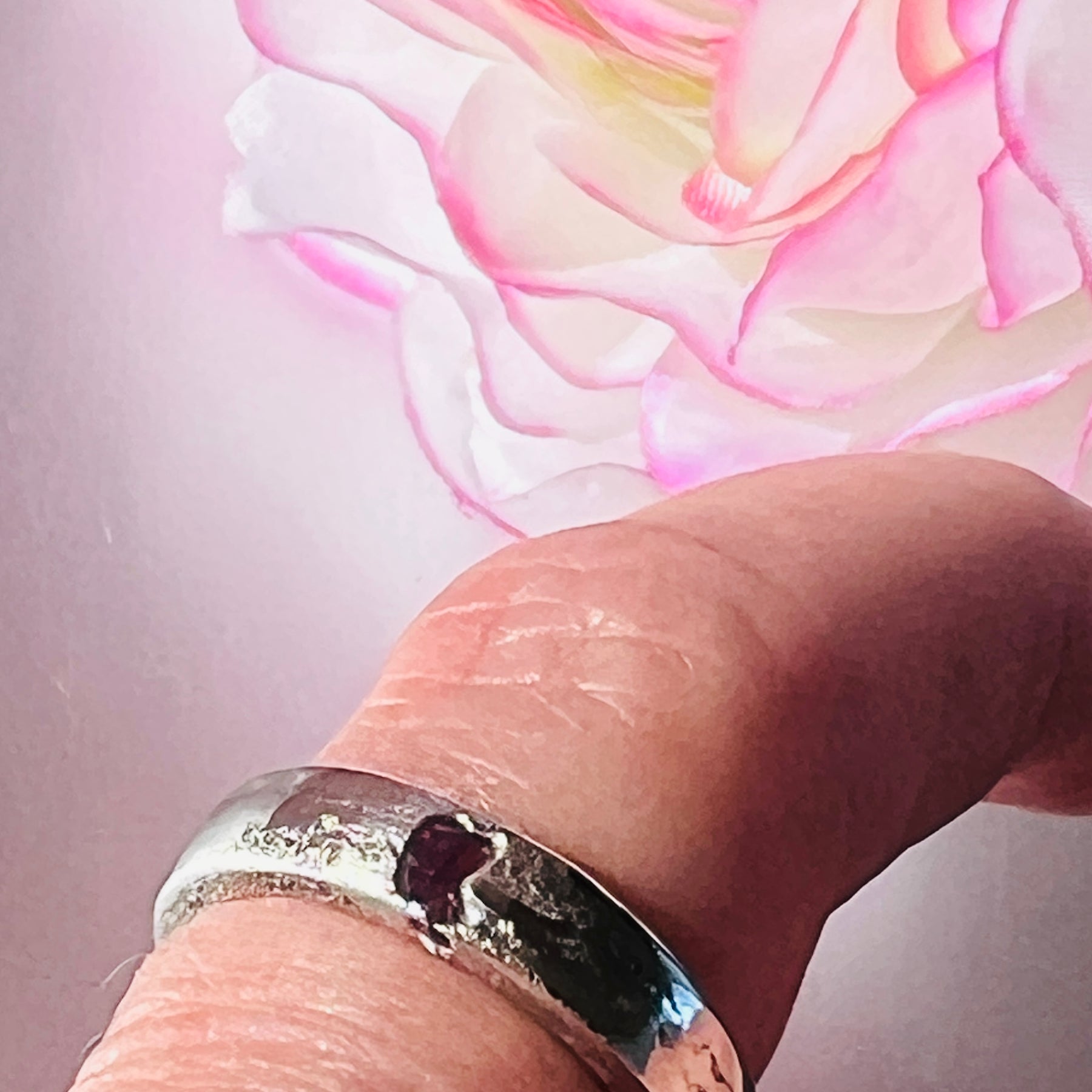 “Tambo Pink”- Sterling Silver ring with sapphire