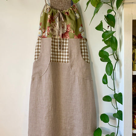 gorgeous vintage fabric and check linen roses dress - medium 10-12 - violetclothing - free postage