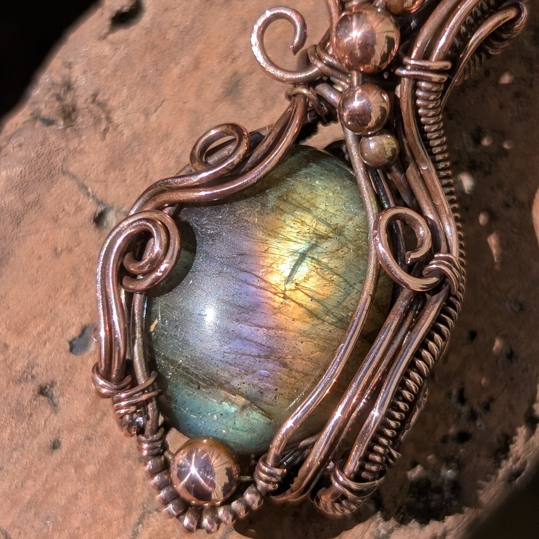 | Sold | Hora - Labradorite & Quartz in Copper