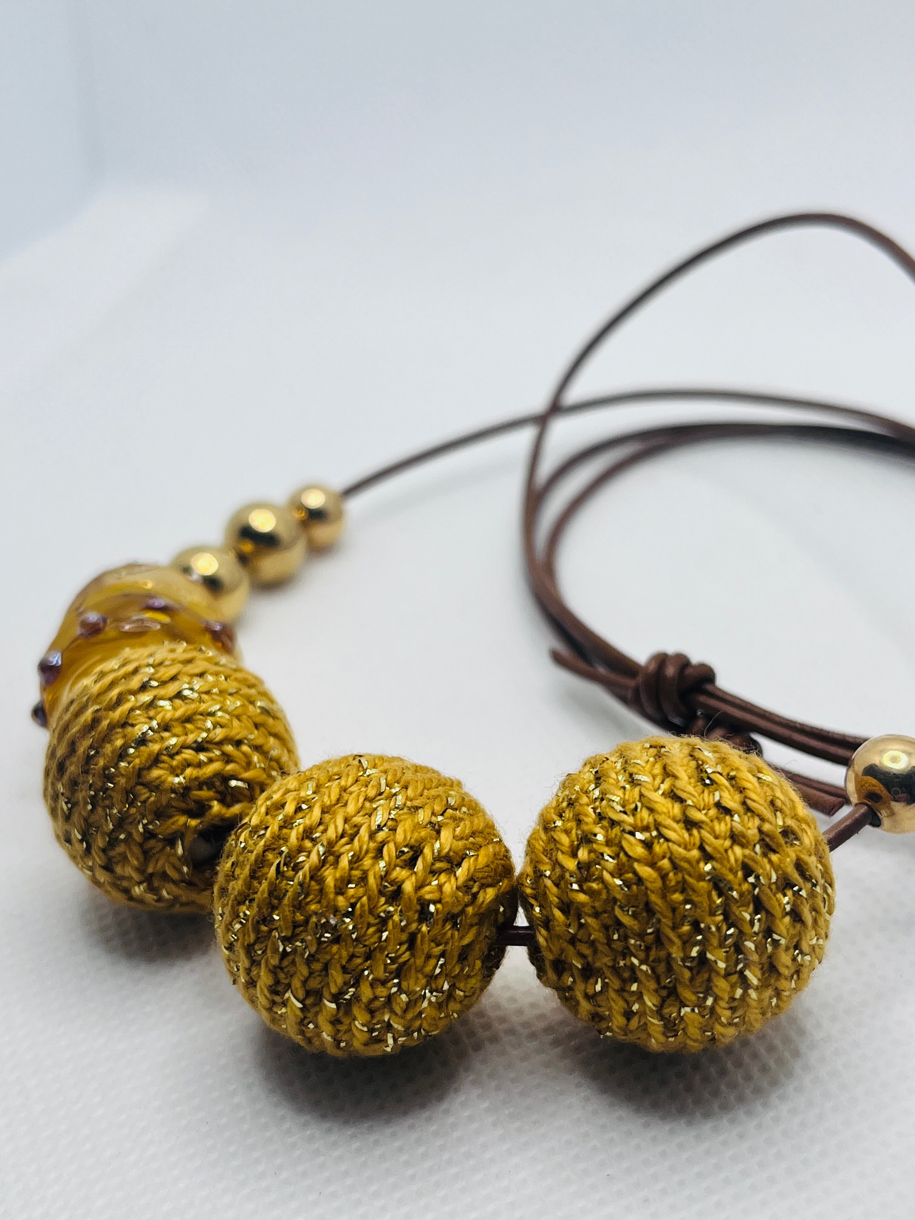 Handmade strand necklace - Gold #2