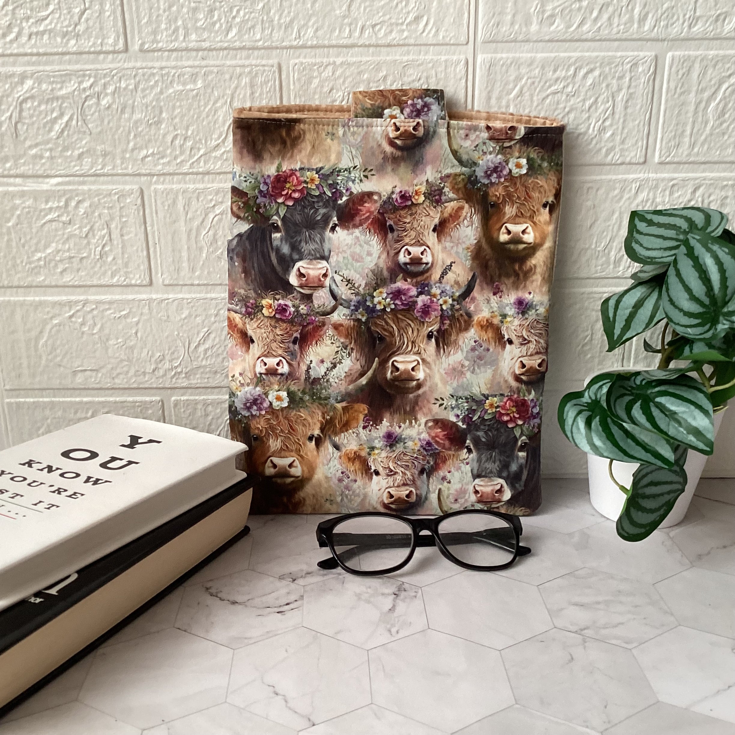 Highland Cows fabric book sleeve with 2 pockets. iPad, tablet pouch