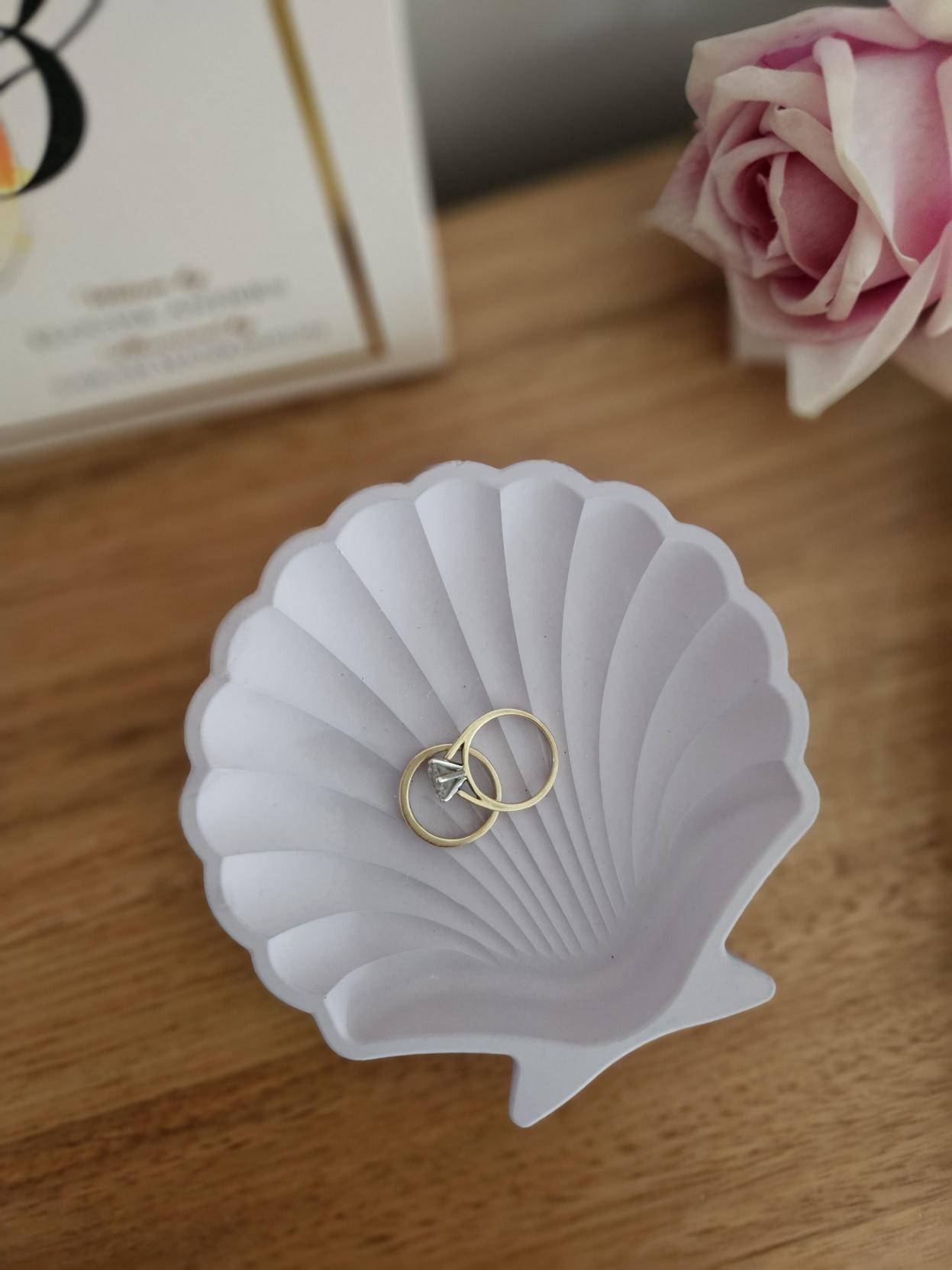 Eco Resin Shell trinket dish