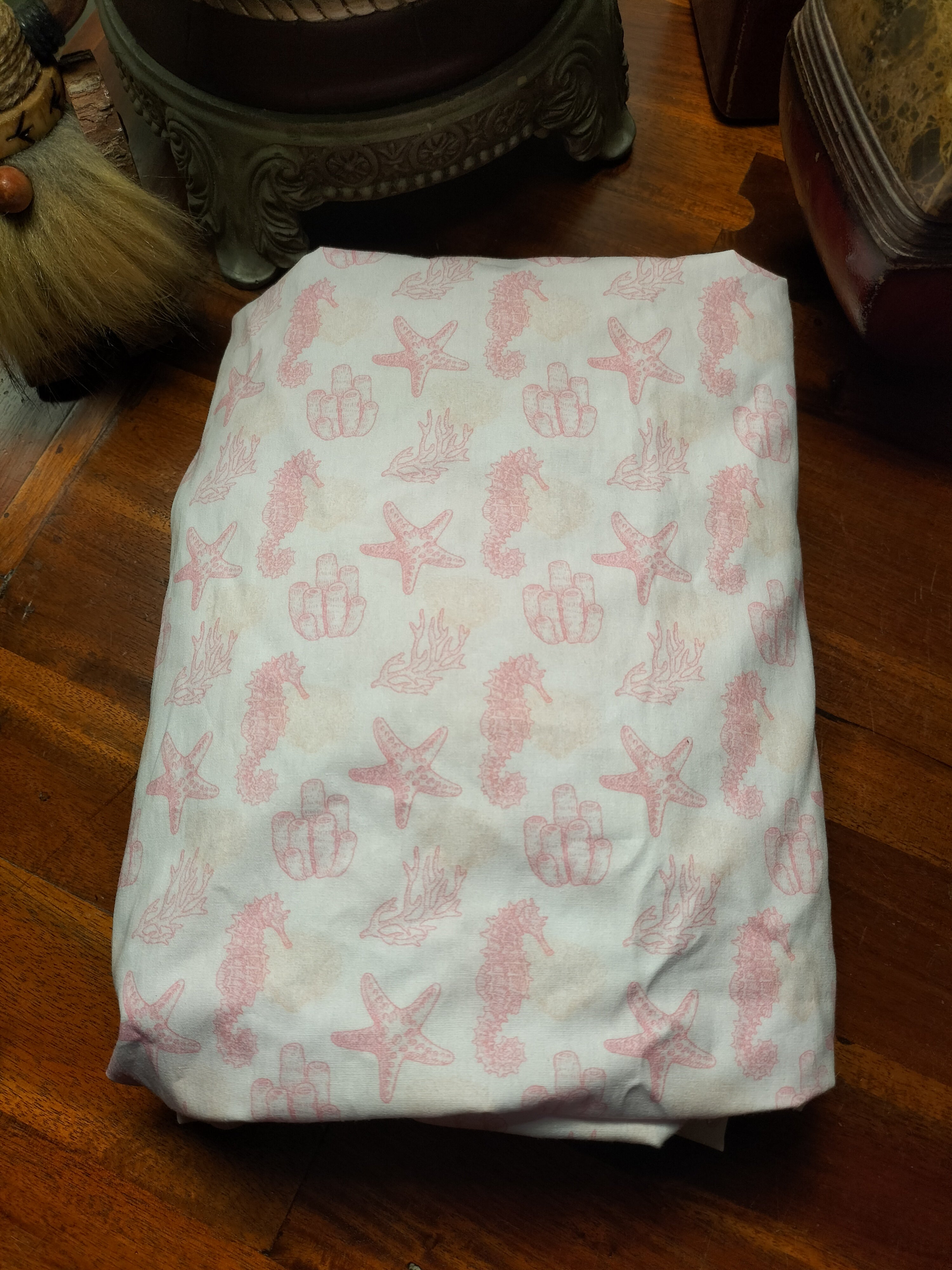 FITTED COT SHEET - SEAHORSES, STAR FISH AND CORAL