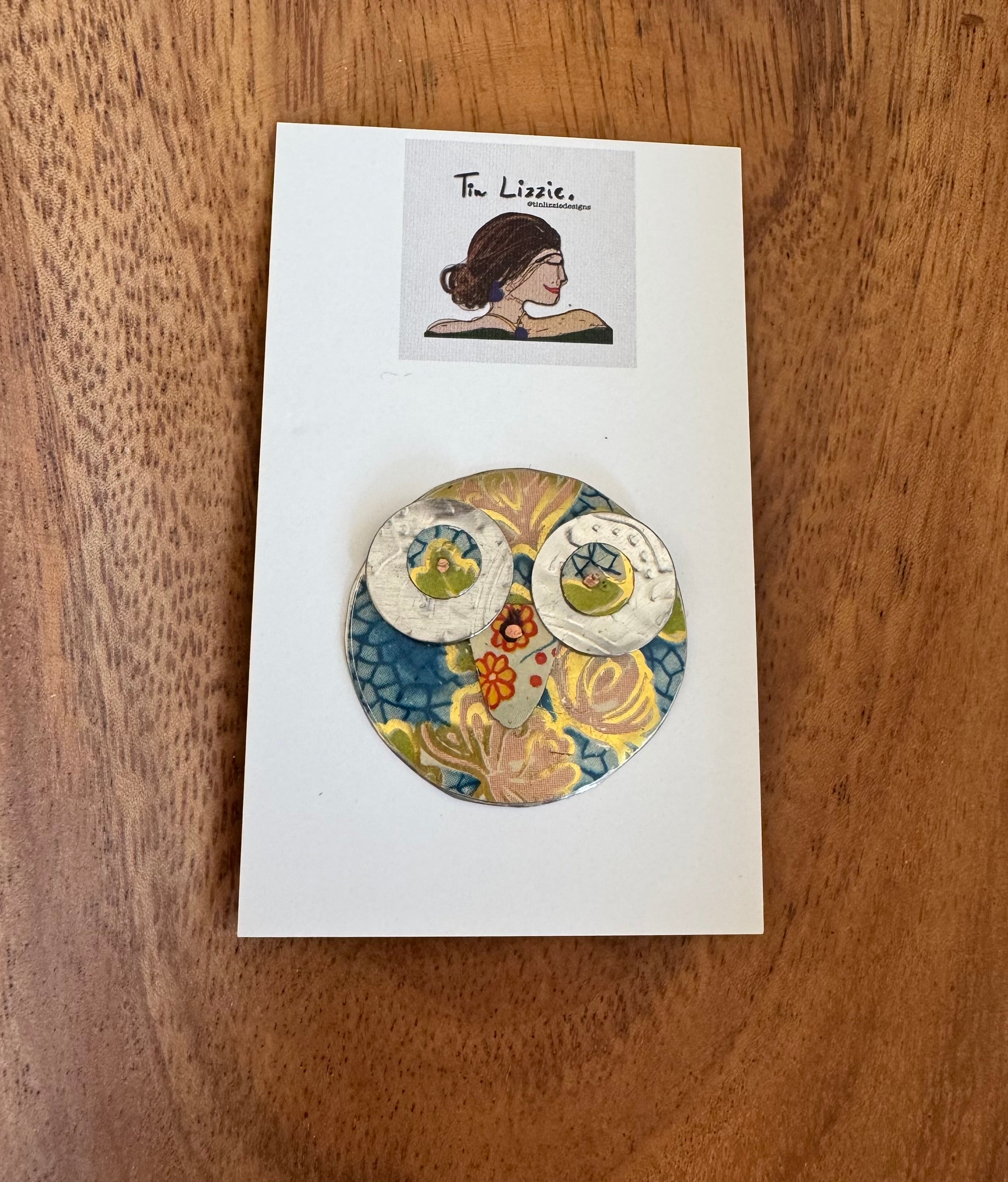 Tin Wise Owl Brooch