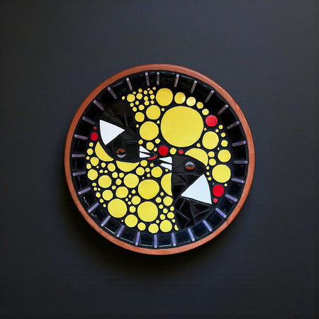 Mosaic Birdbath. Magpies.