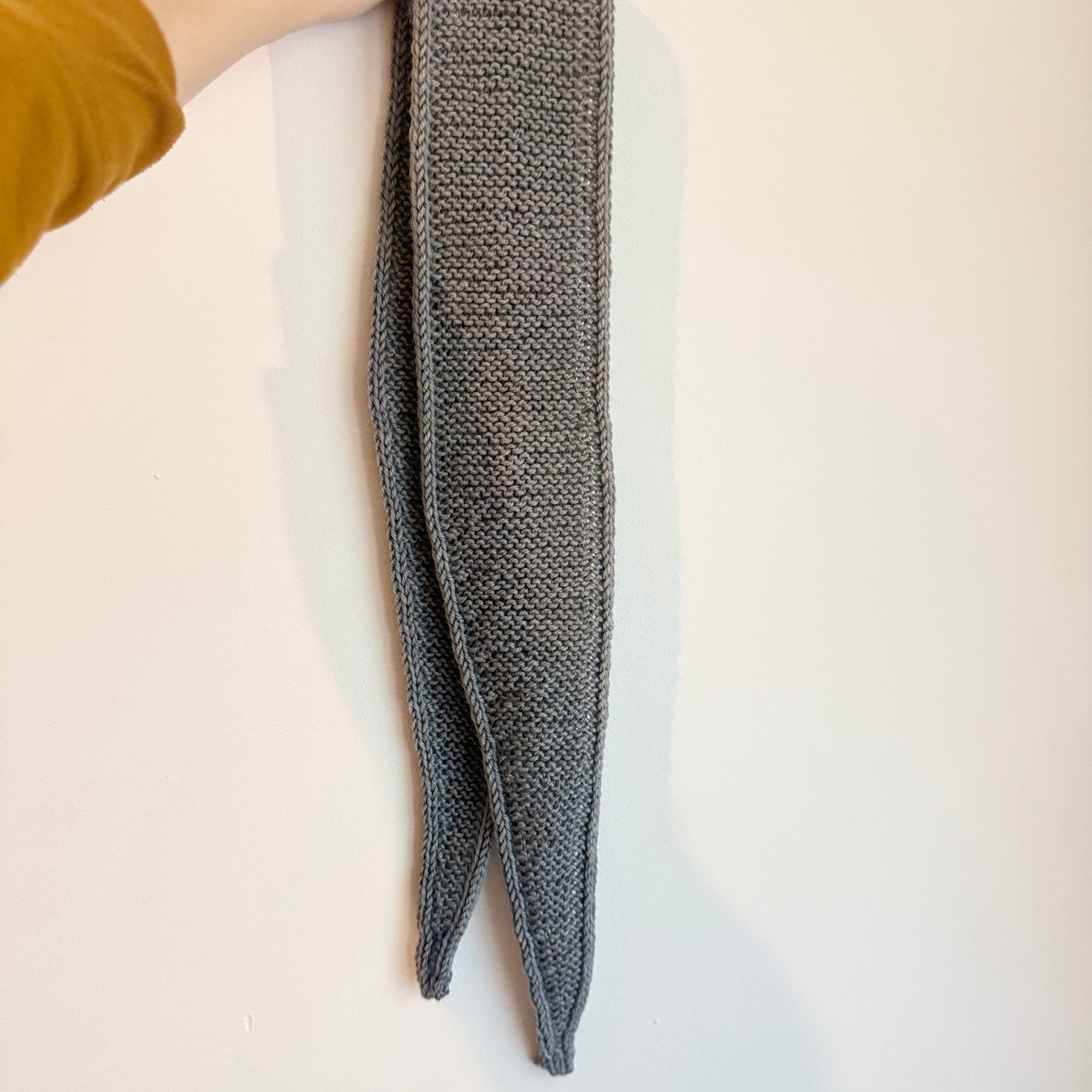 Knitted sophie scarf in grey