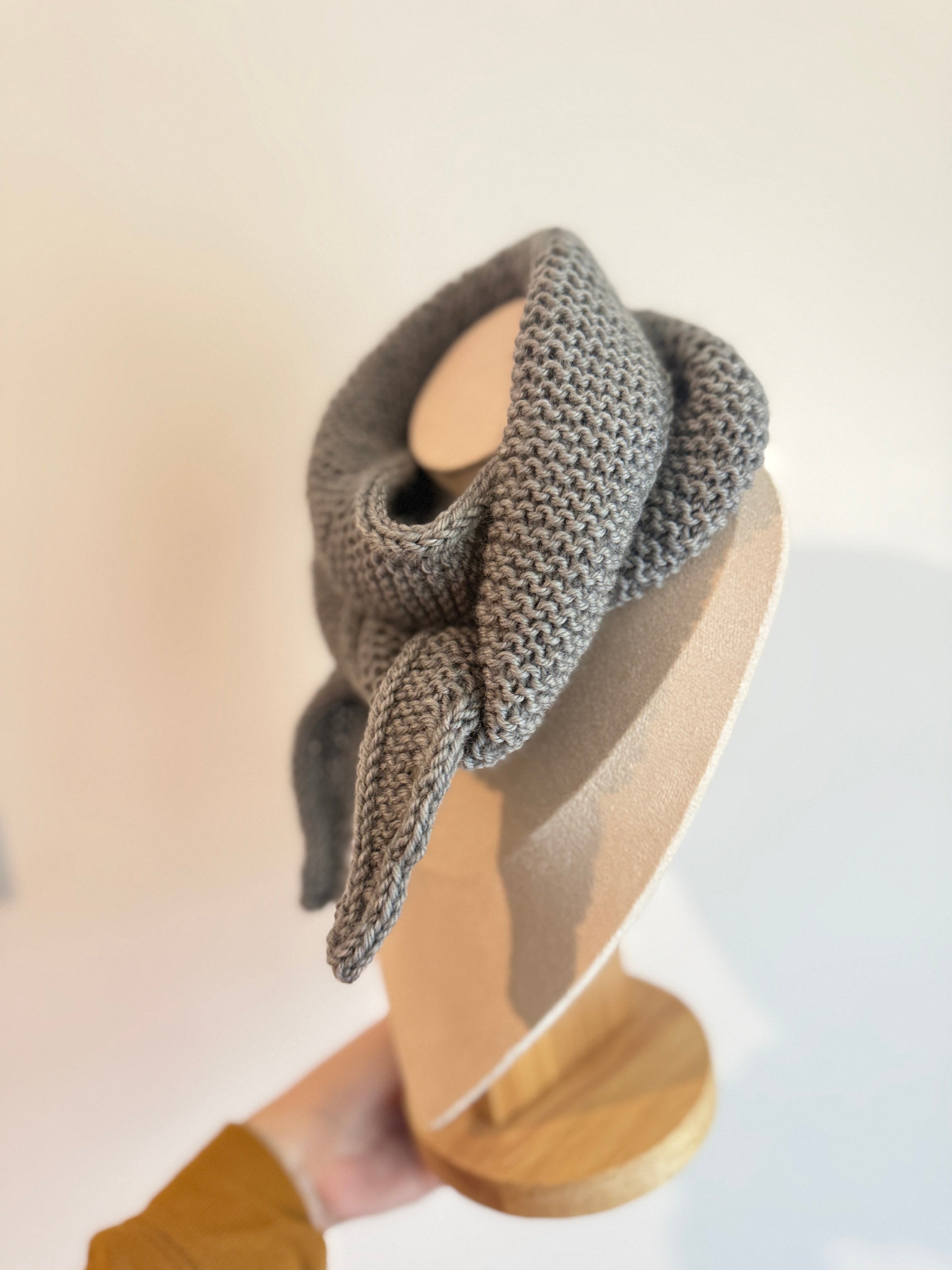 Knitted sophie scarf in grey