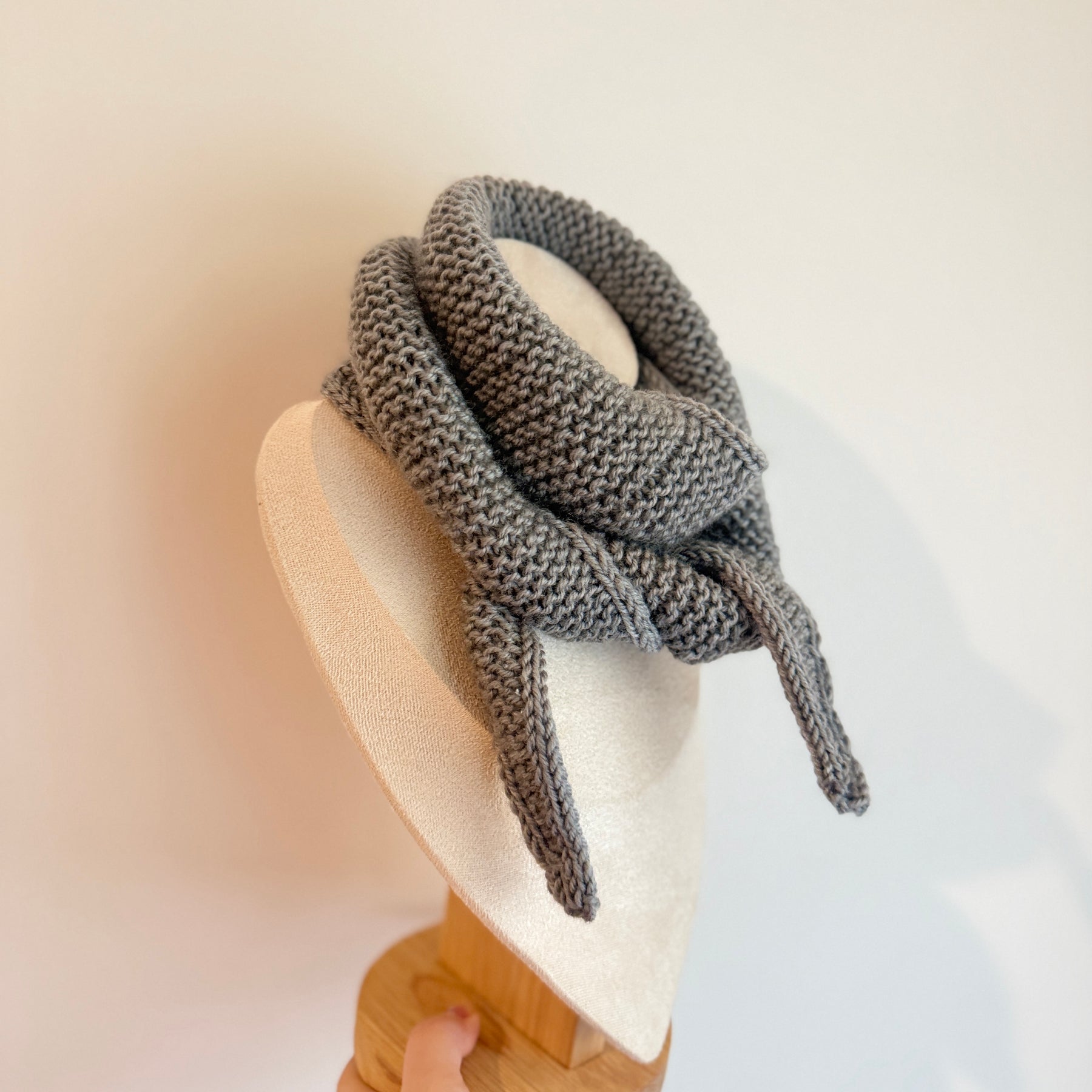 Knitted sophie scarf in grey