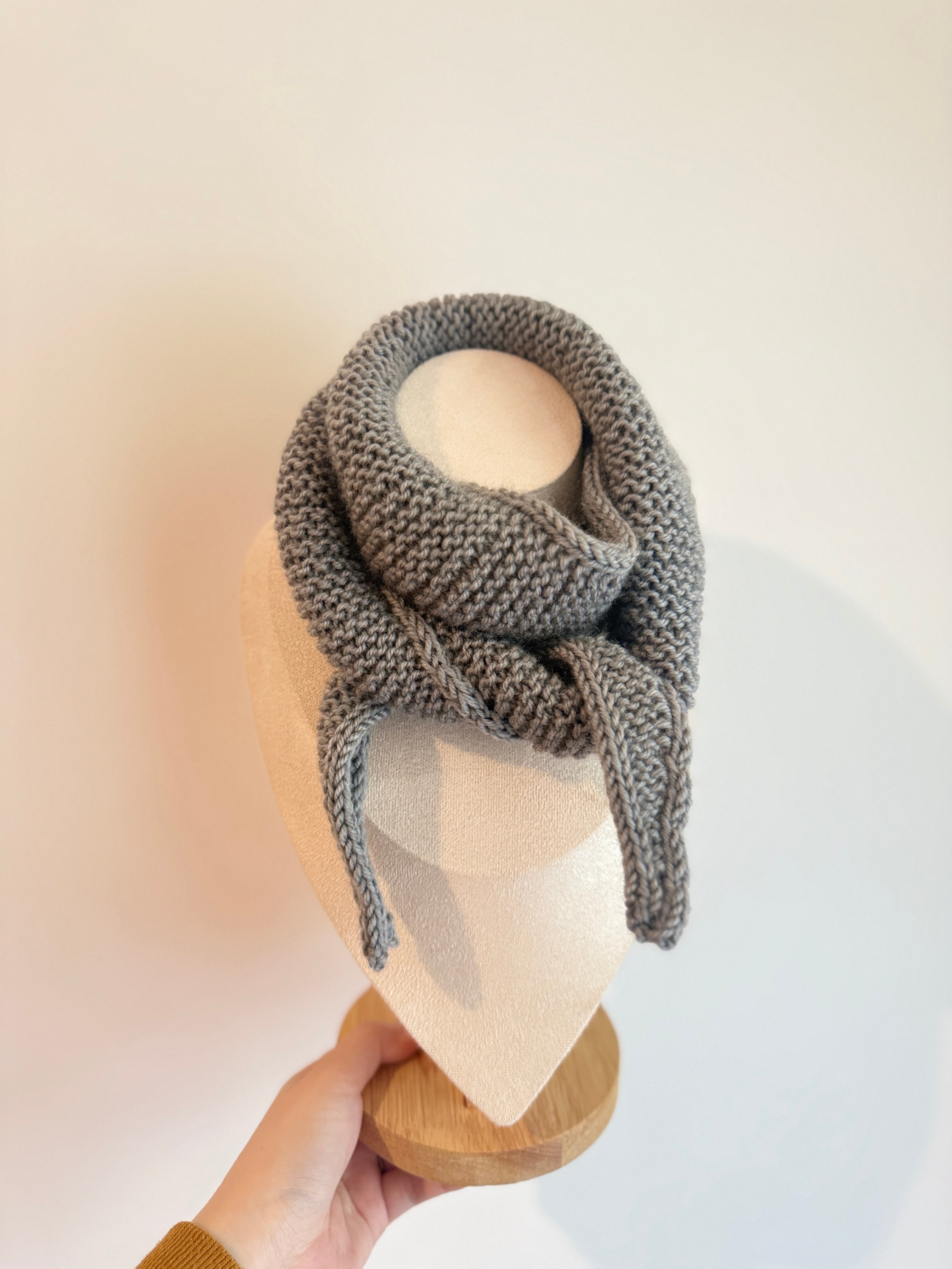 Knitted sophie scarf in grey