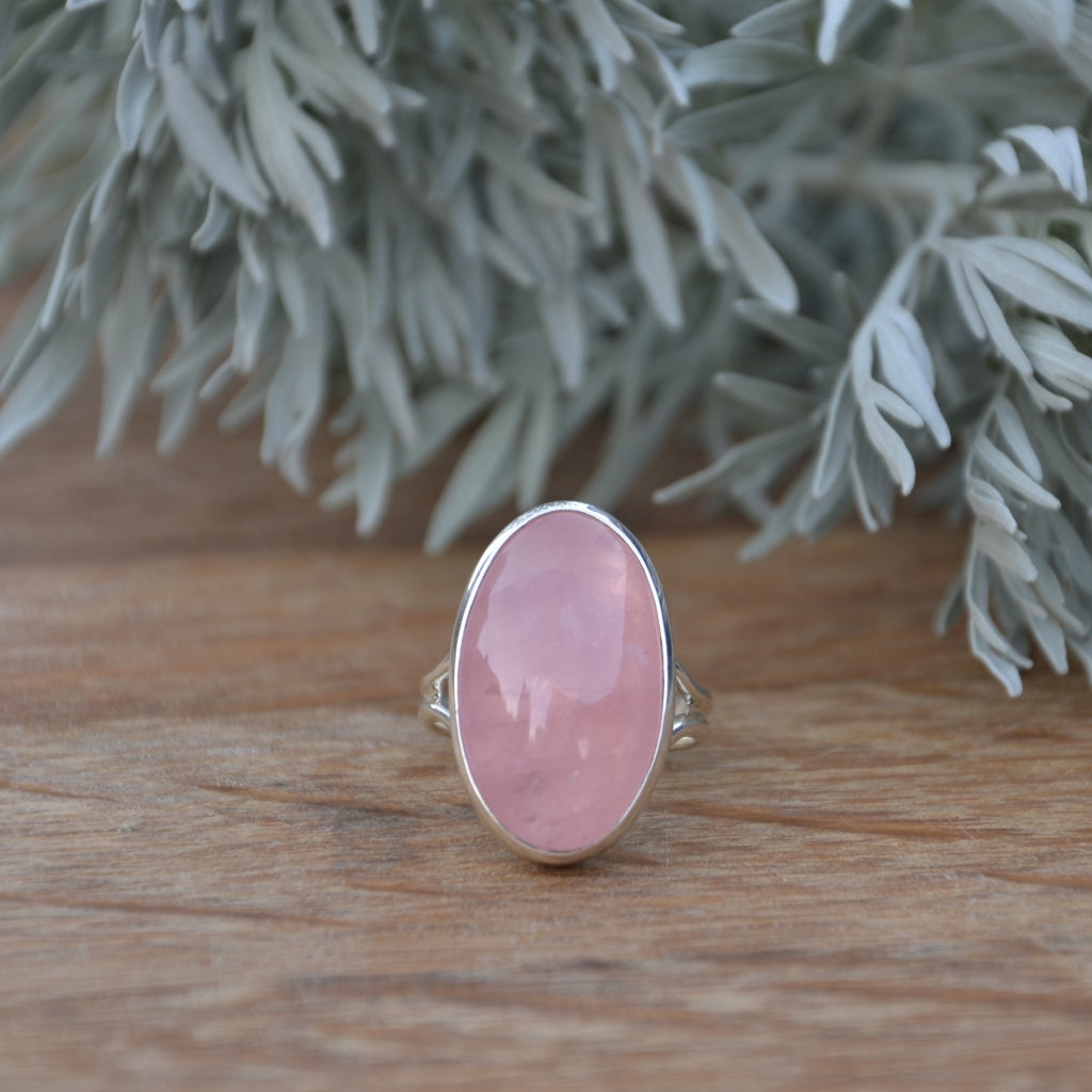 Rose Quartz Silver Ring with a Split Band UK Size P