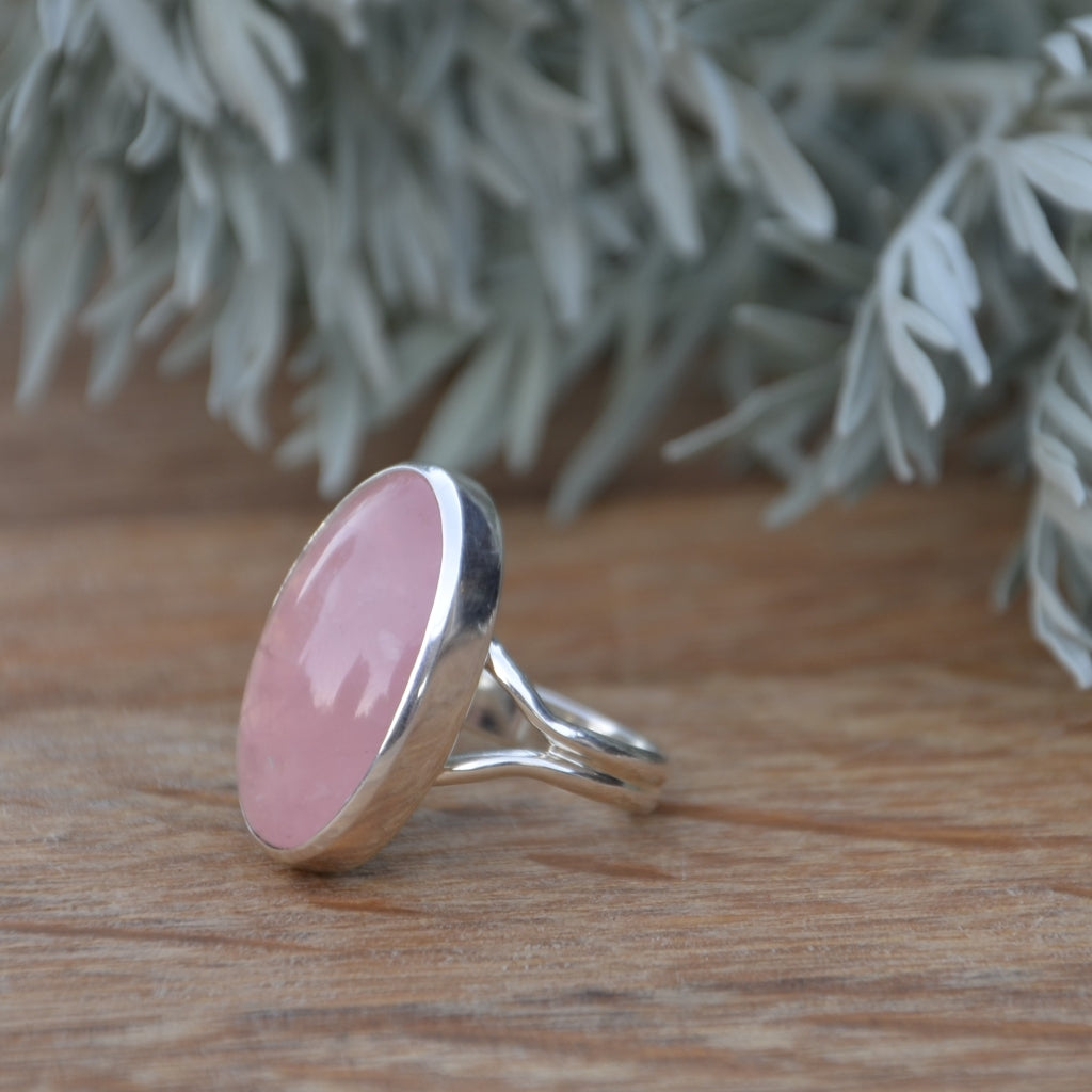 Rose Quartz Silver Ring with a Split Band UK Size P