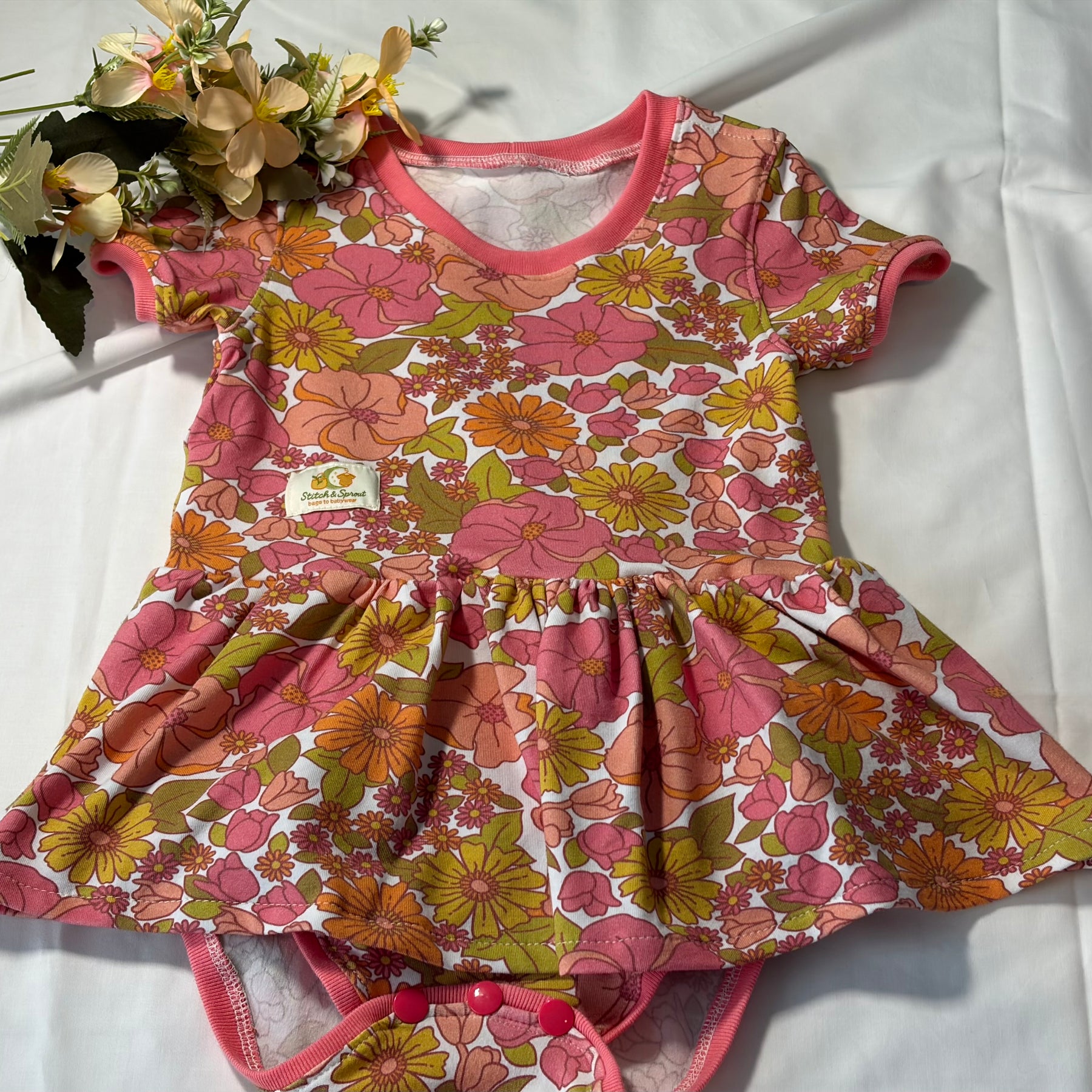 EOFY SALE VINTAGE FLORAL BODYSUIT DRESS 2-3 Yrs