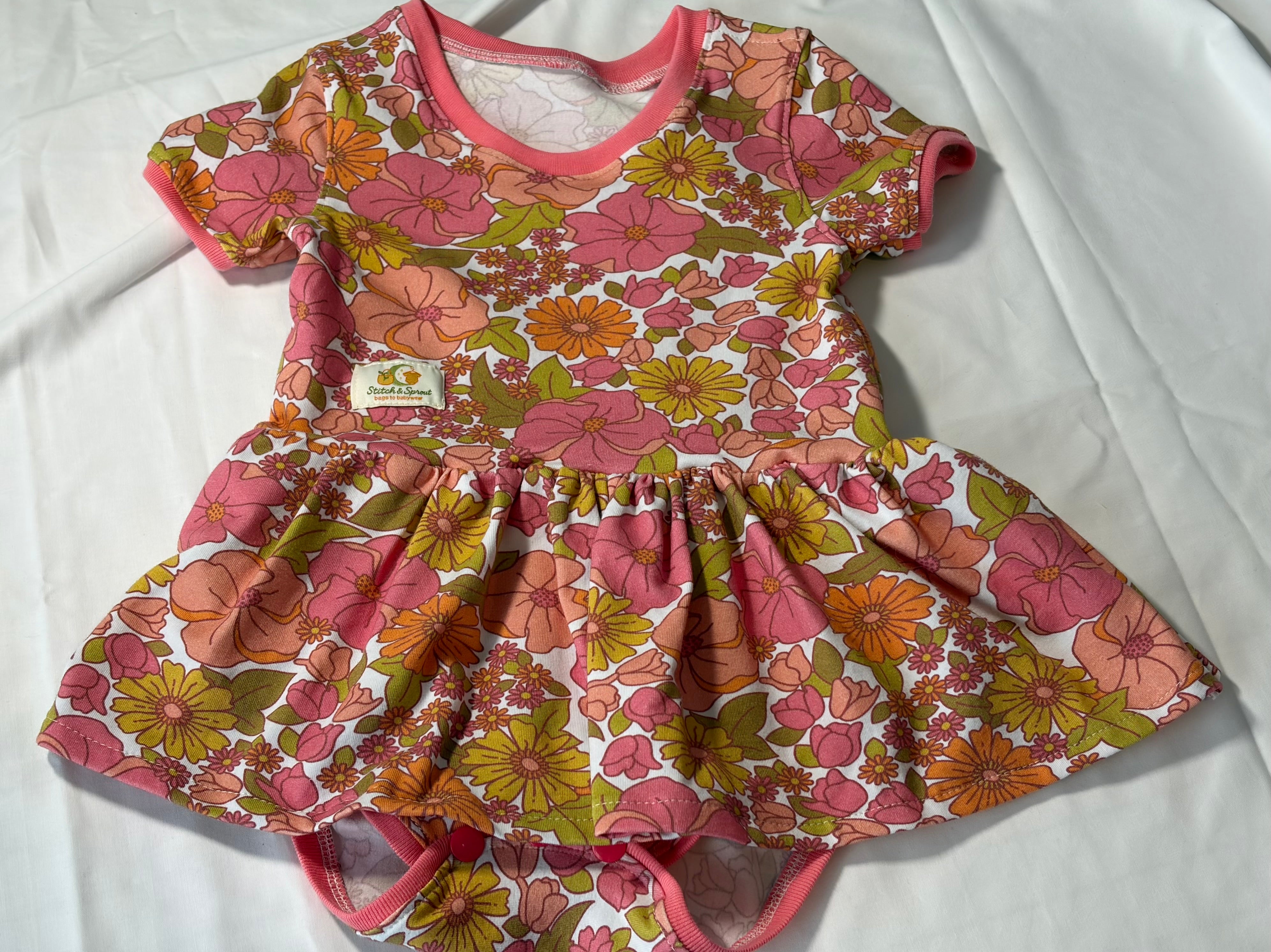 EOFY SALE VINTAGE FLORAL BODYSUIT DRESS 2-3 Yrs