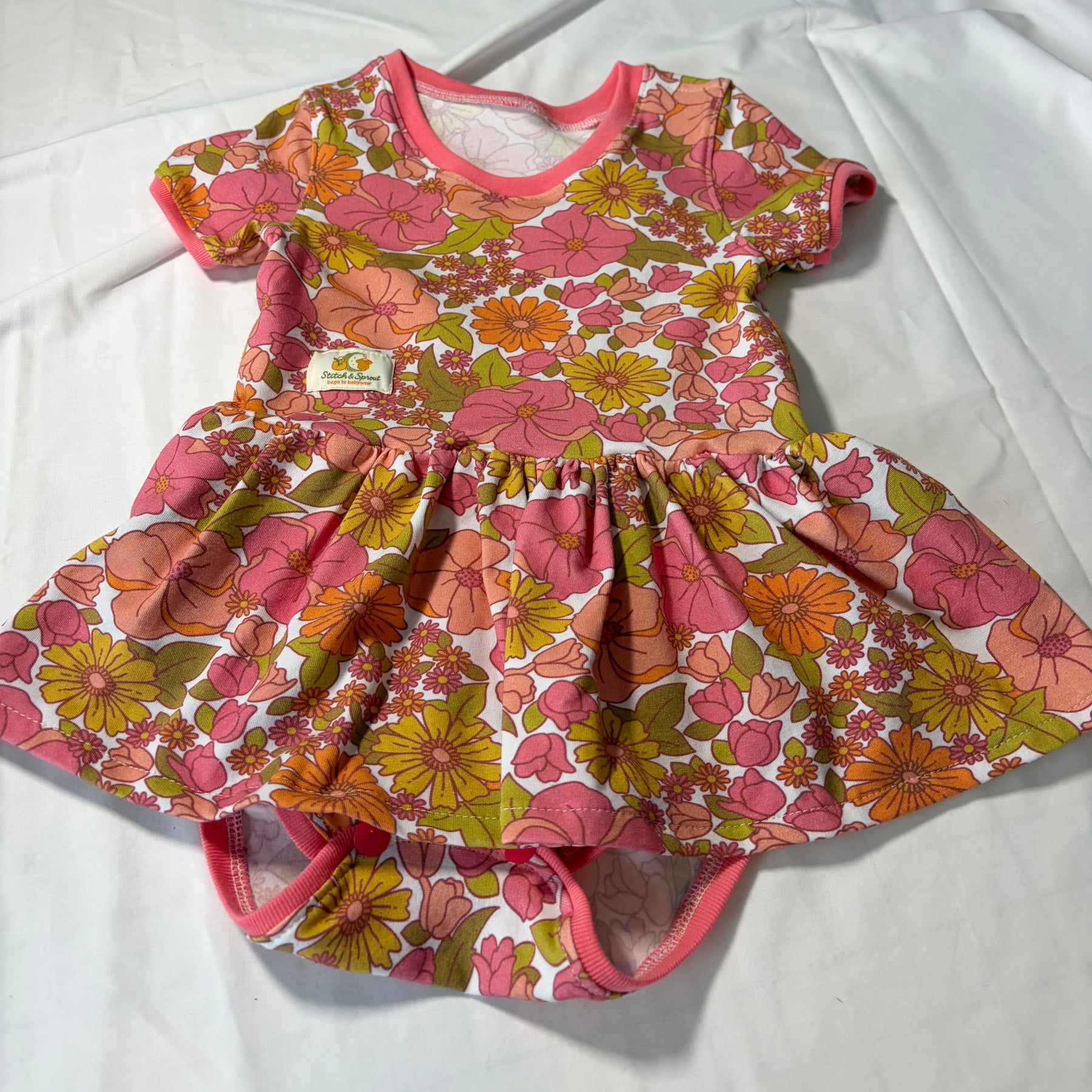 EOFY SALE VINTAGE FLORAL BODYSUIT DRESS 2-3 Yrs
