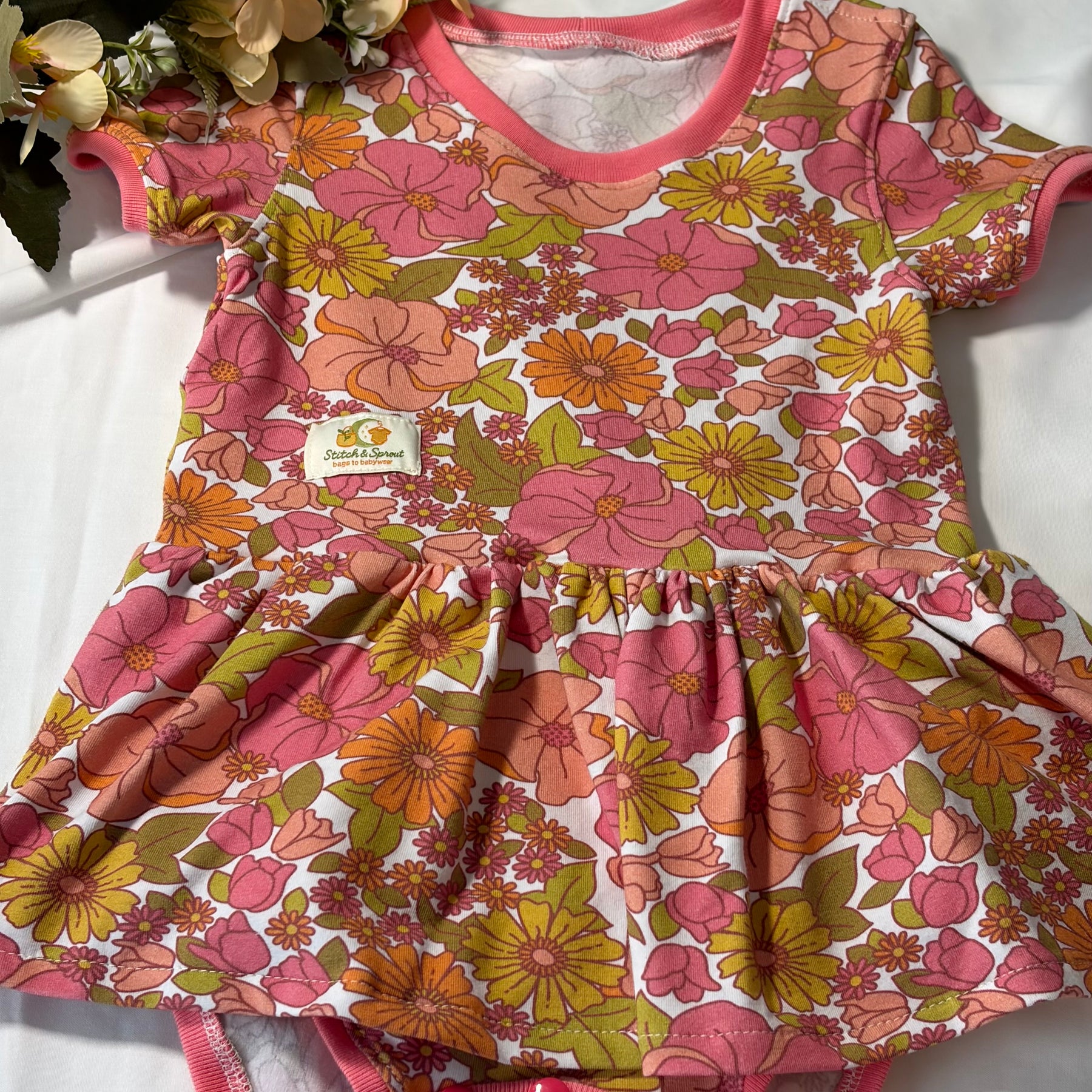EOFY SALE VINTAGE FLORAL BODYSUIT DRESS 2-3 Yrs