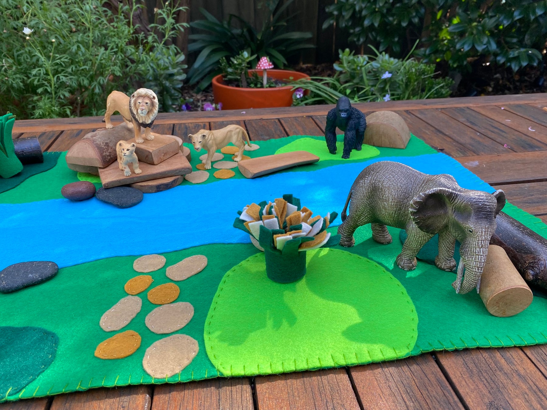 Play Felt Mat Large - Explore the outdoors #1